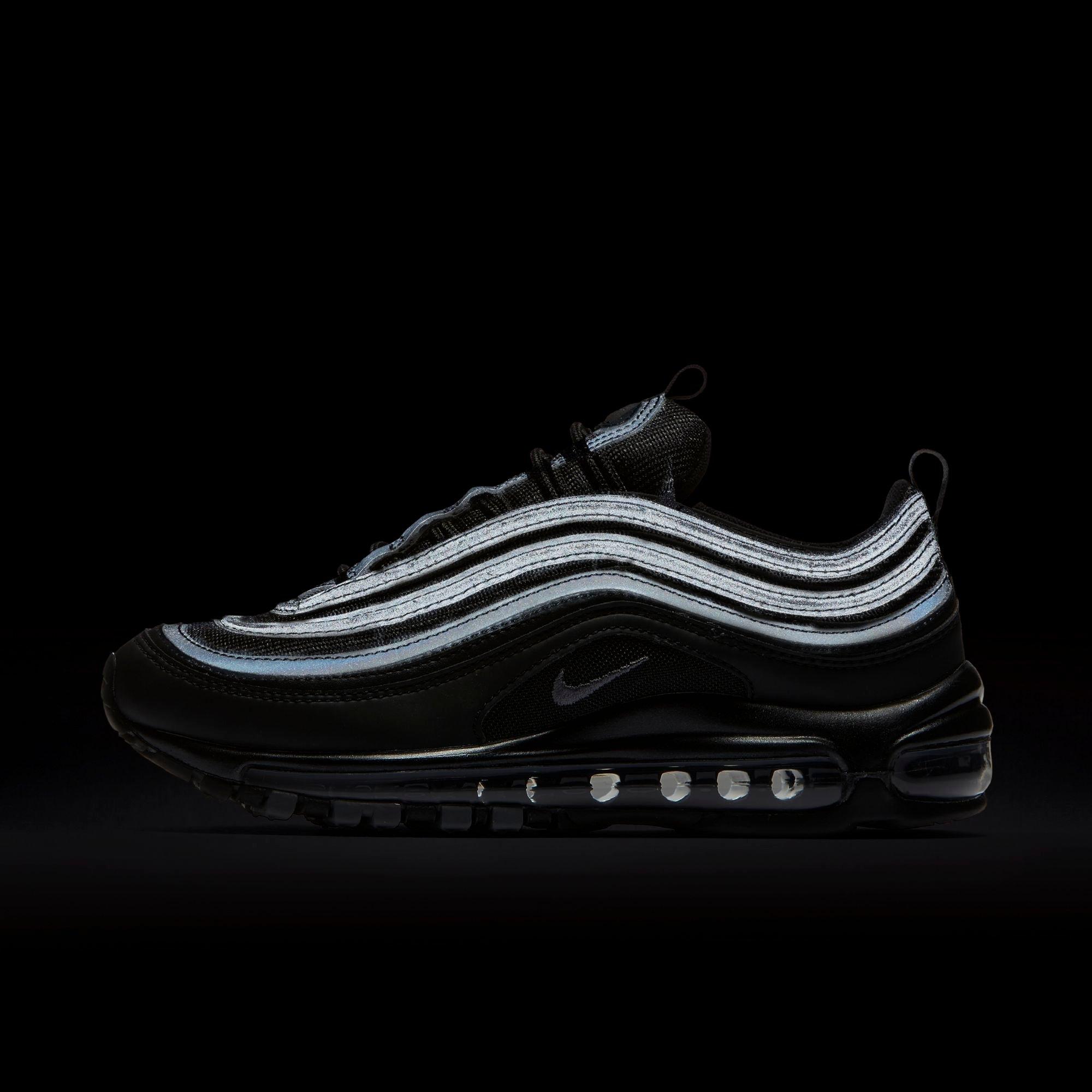 Black and dark grey air store max 97