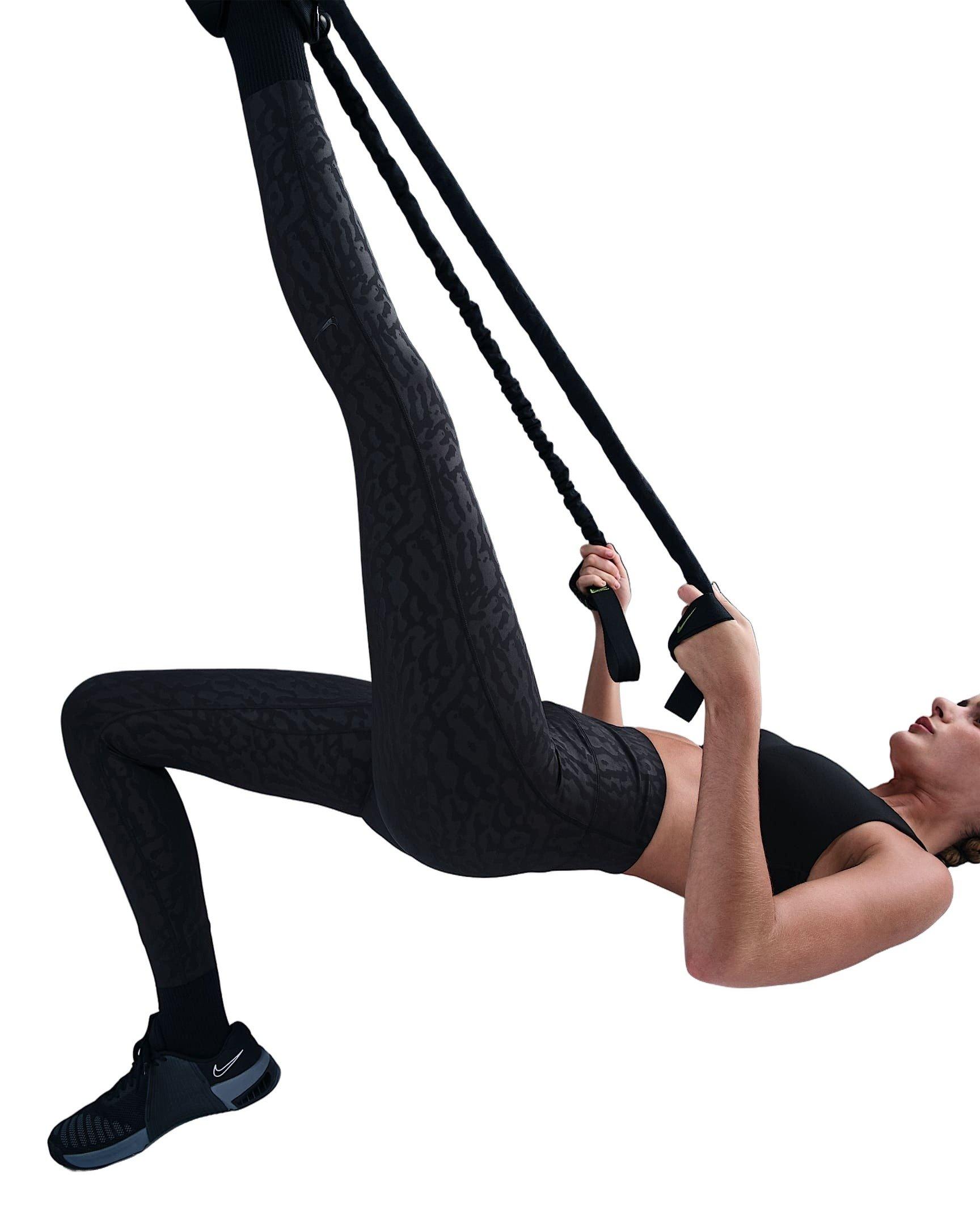 Nike Women's Universa High-Waisted 7/8 Leggings with No Front Seam -Black - BLACK Thumbnail View 3