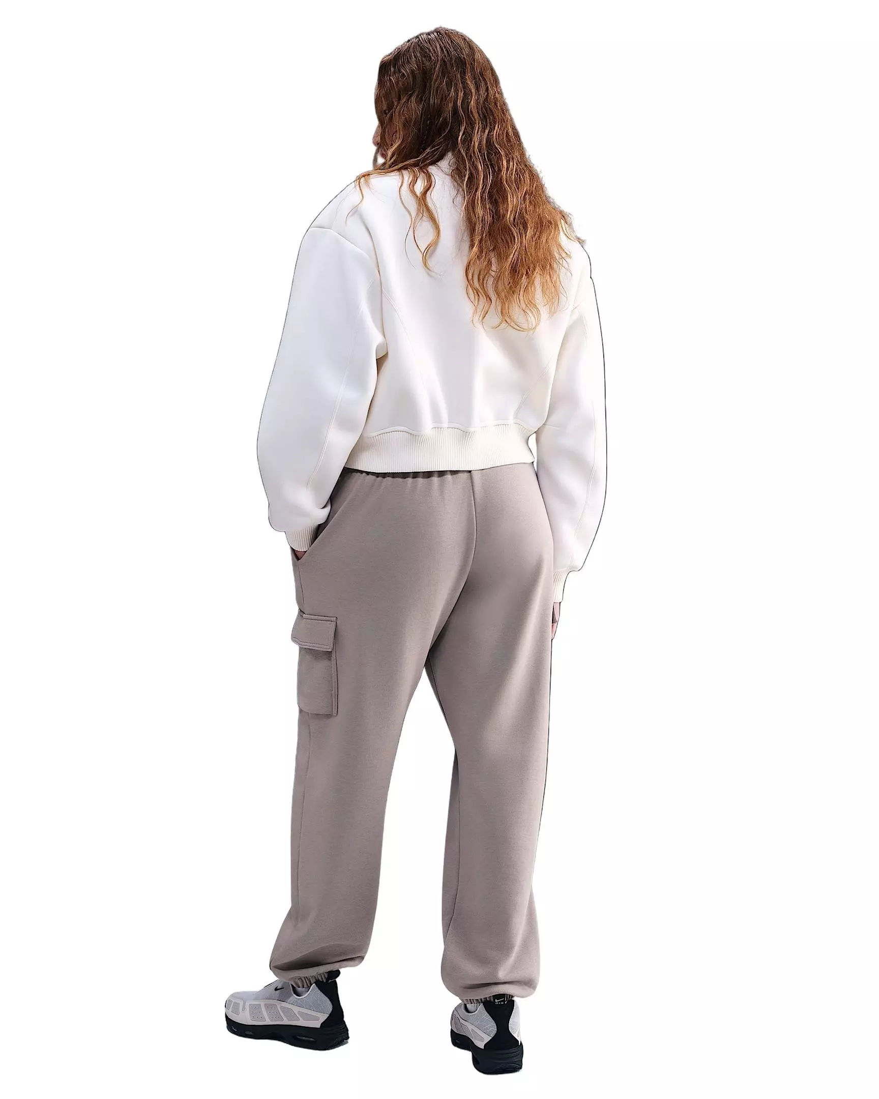 Nike Women's Sportswear Club Fleece Mid-Rise Oversized Cargo Sweatpants - Light Brown - LIGHT BROWN