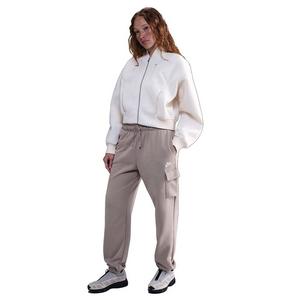 Nike Women's Sportswear Club Fleece Mid-Rise Oversized Cargo Sweatpants - Light Brown