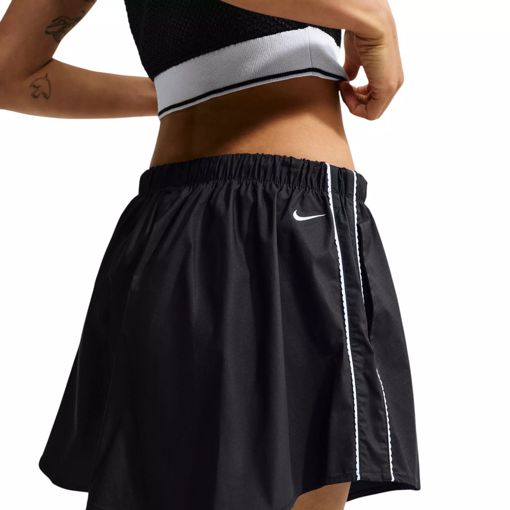 Nike Women's Sportswear Mid-Rise Scalloped-Trim Poplin Skirt - Black/Off-White - BLACK/OFF-WHITE