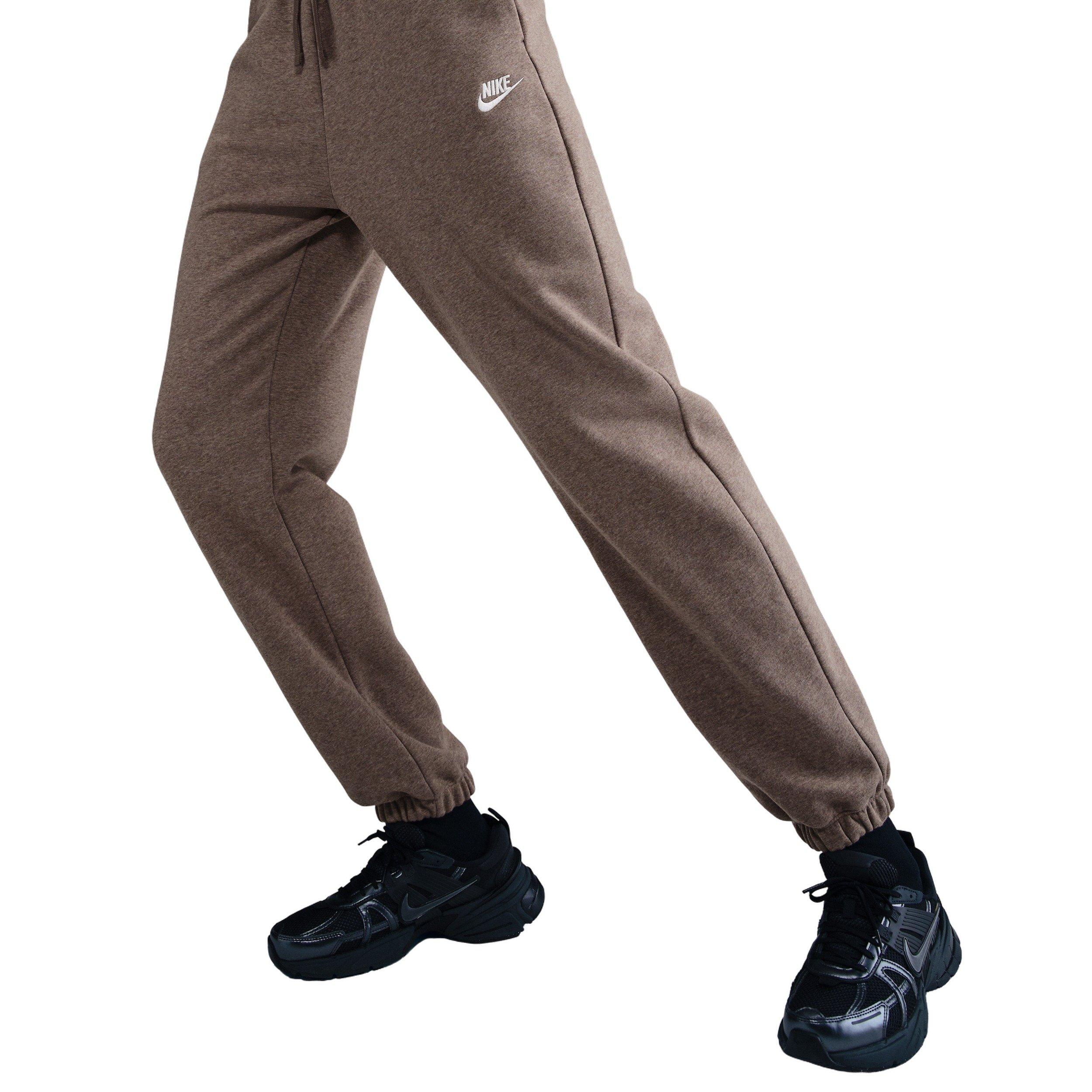 Nike Women's Sportswear Club Fleece Mid-Rise Oversized Sweatpants - Brown - BROWN Thumbnail View 3