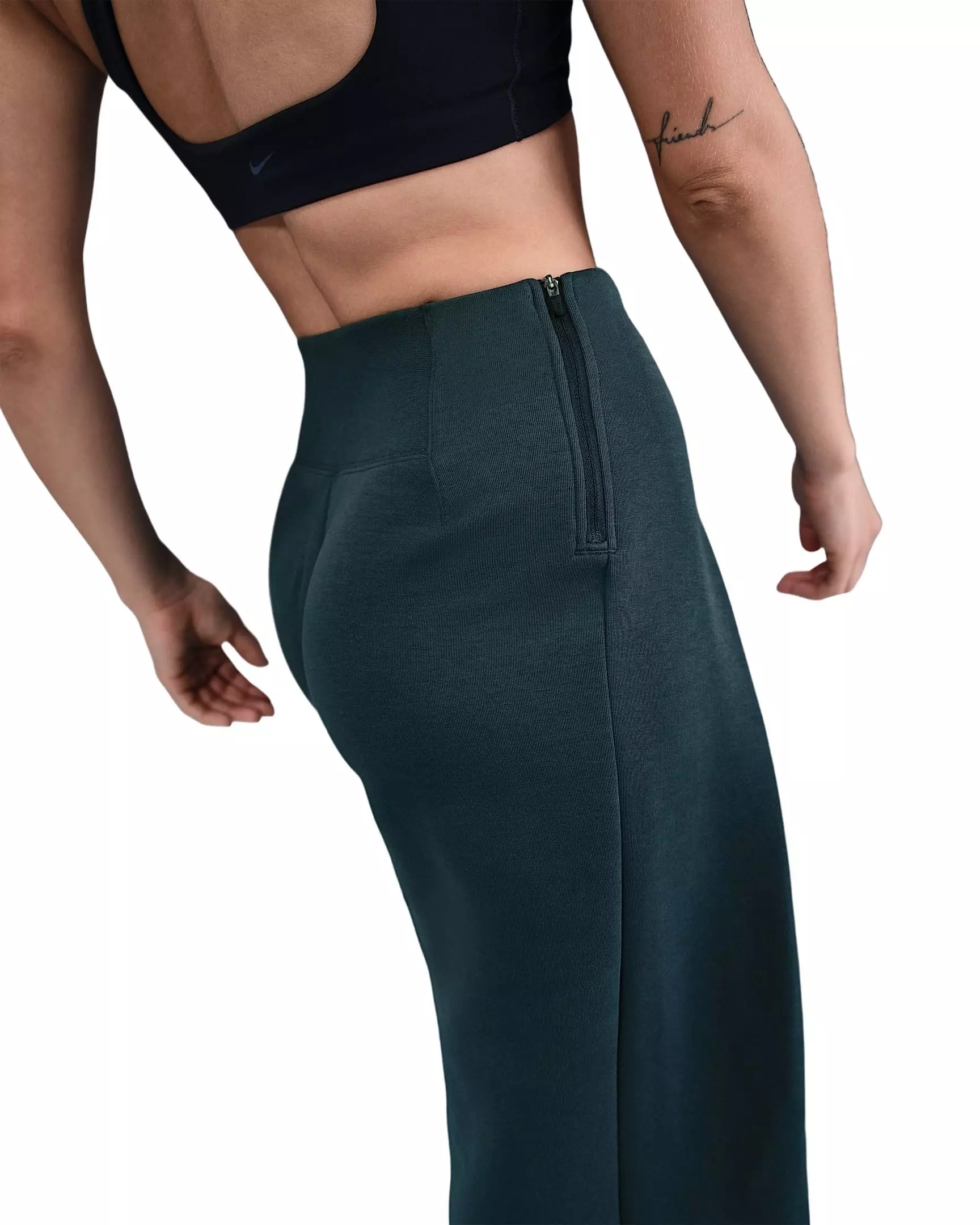 Nike Women's Sportswear Tech Fleece High-Waisted Pleated Pants - Green - GREEN