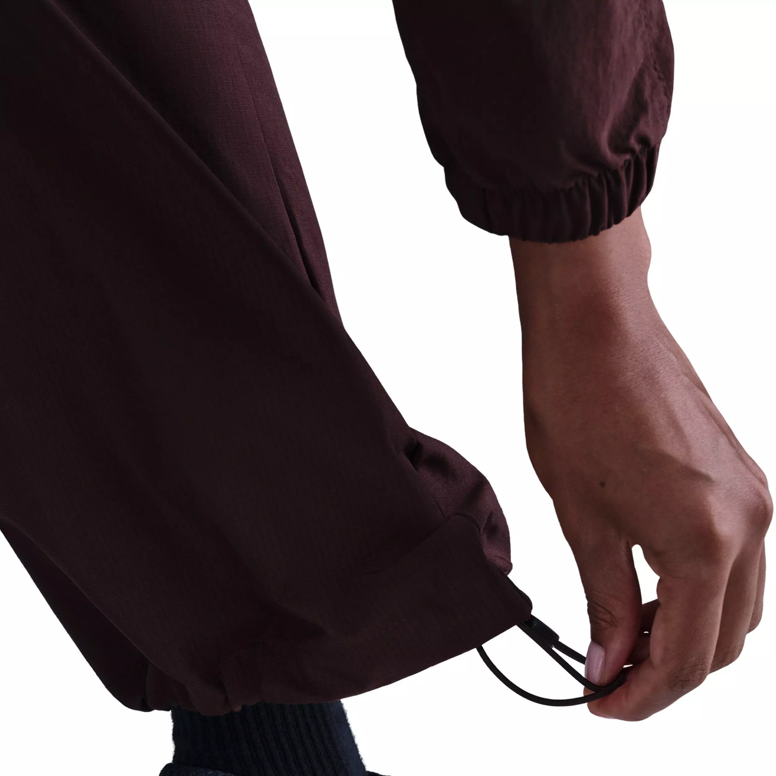 Nike Women's Sportswear Everything Wovens Mid-Rise Cargo Pants - Burgundy - BURGUNDY