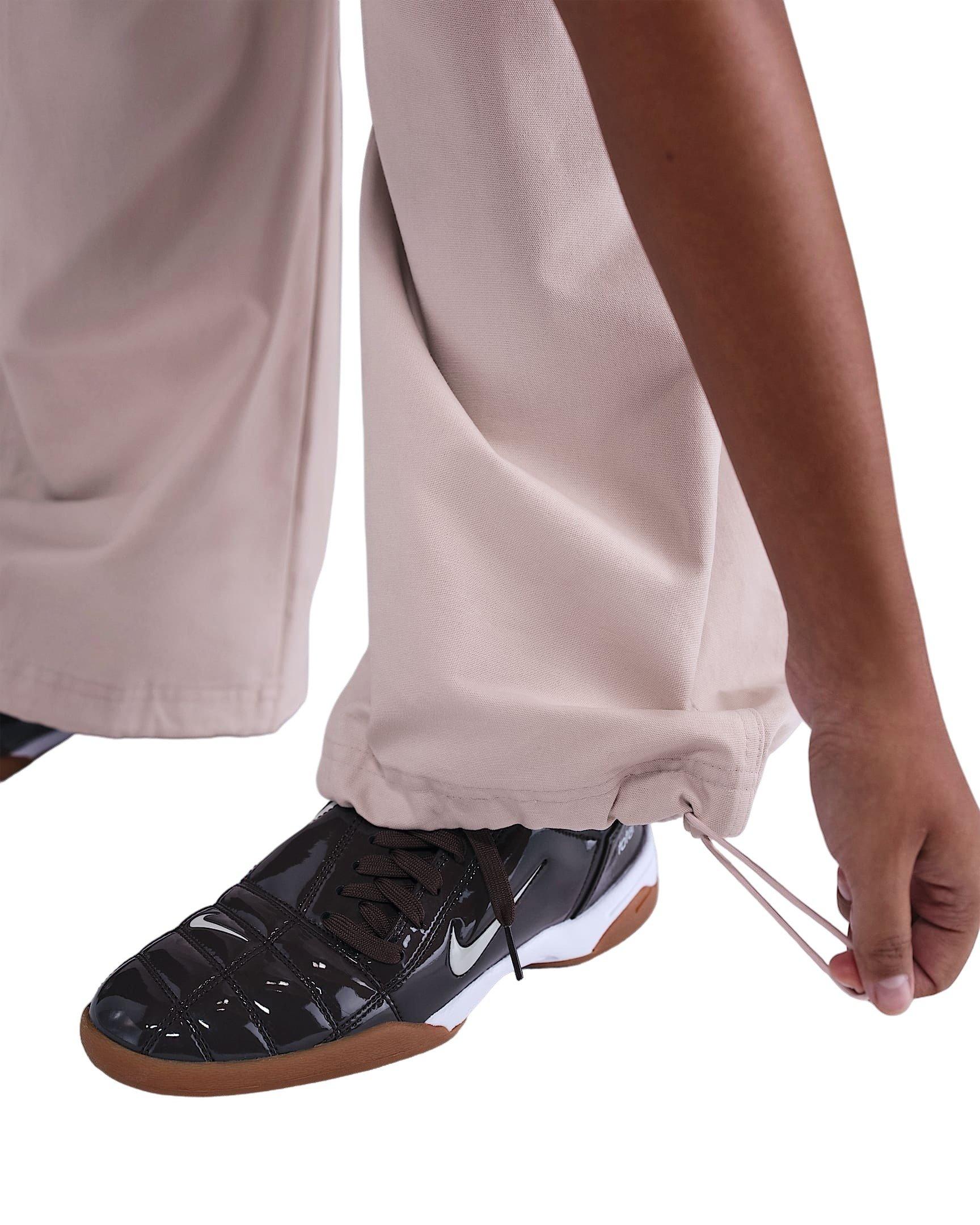 Nike Women's Sportswear Mid-Rise Oversized Woven Cargo Pants - Pink - PINK Thumbnail View 5