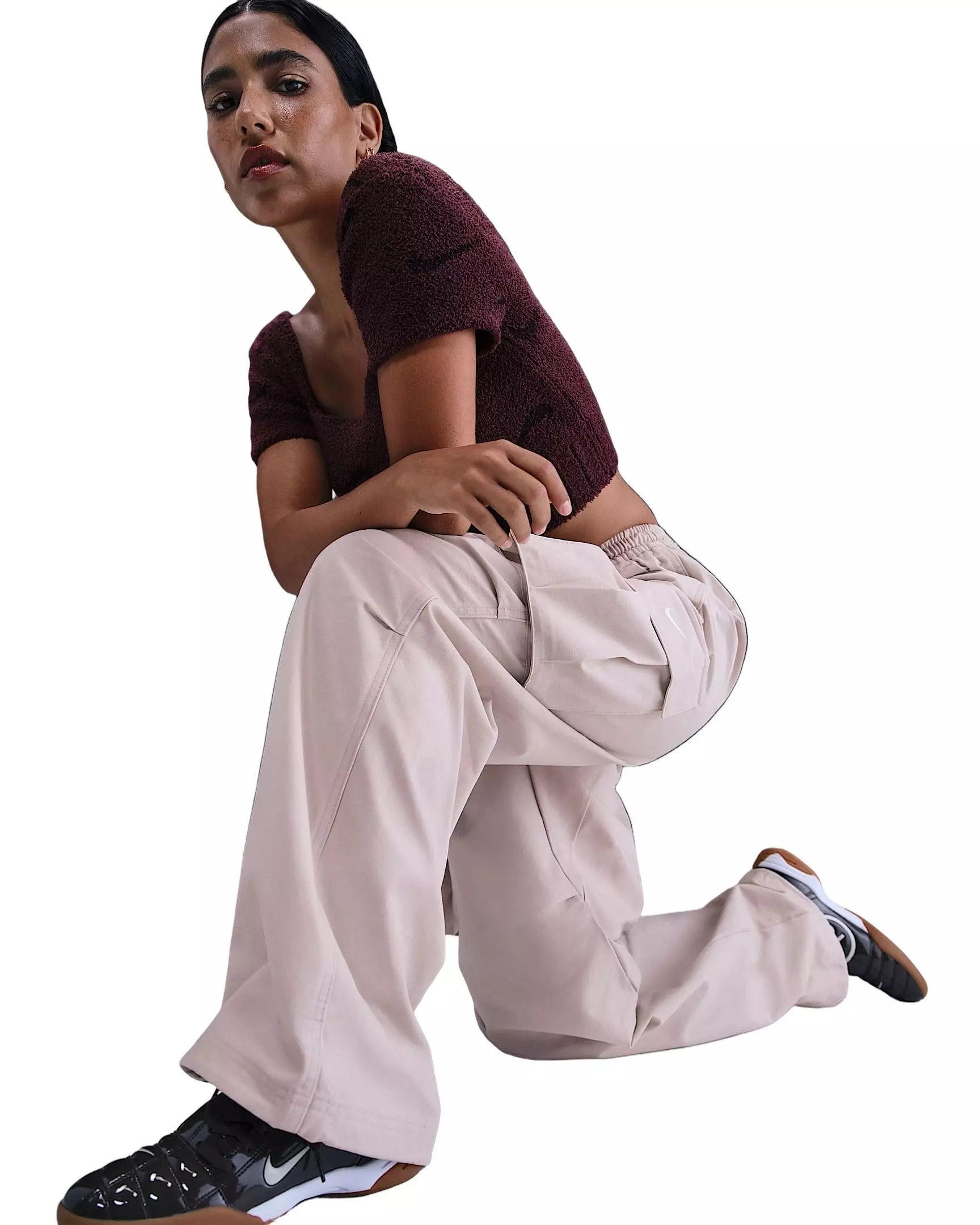 Nike Women's Sportswear Mid-Rise Oversized Woven Cargo Pants - Pink - PINK