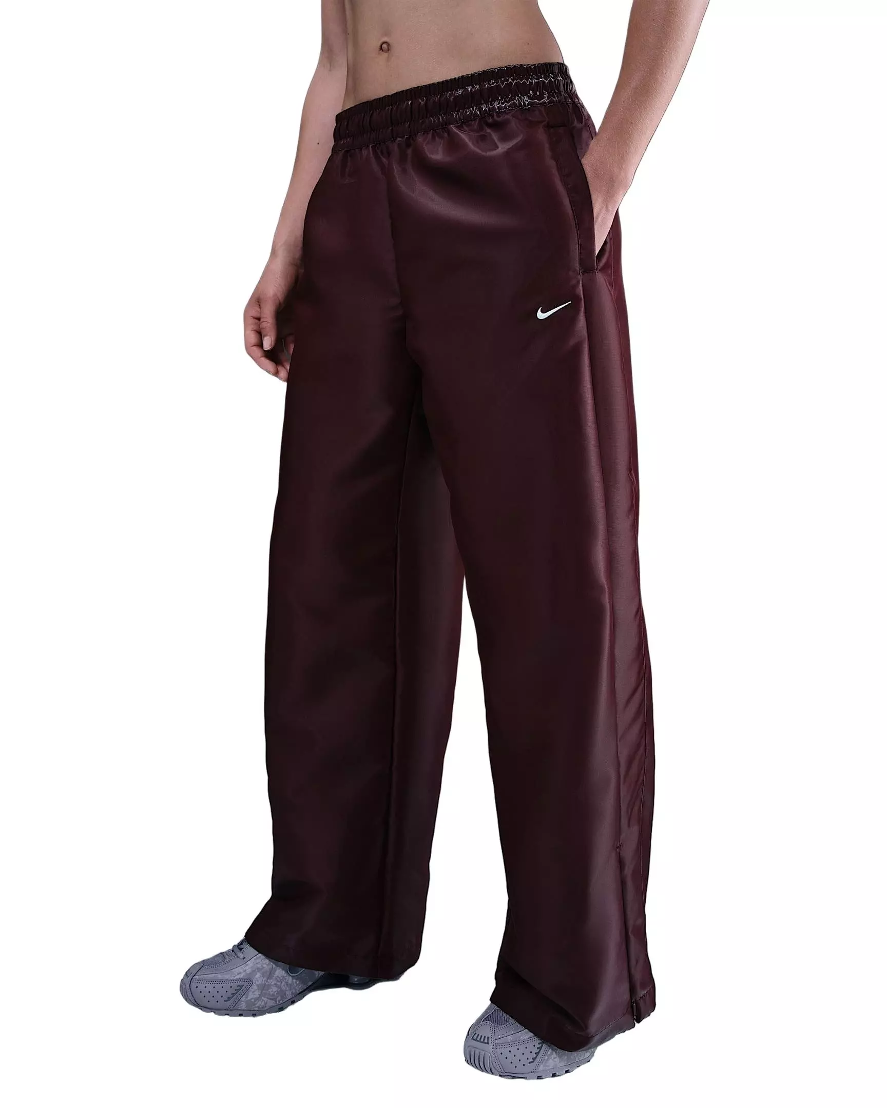 Nike Women's Sportswear Windrunner Shine Pants - Red - RED