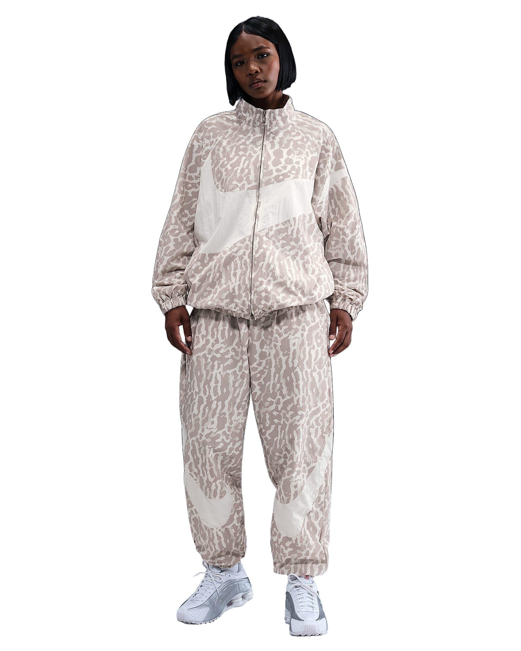 Nike Women's Sportswear Woven Printed Pants - Grey - GREY Thumbnail View 1