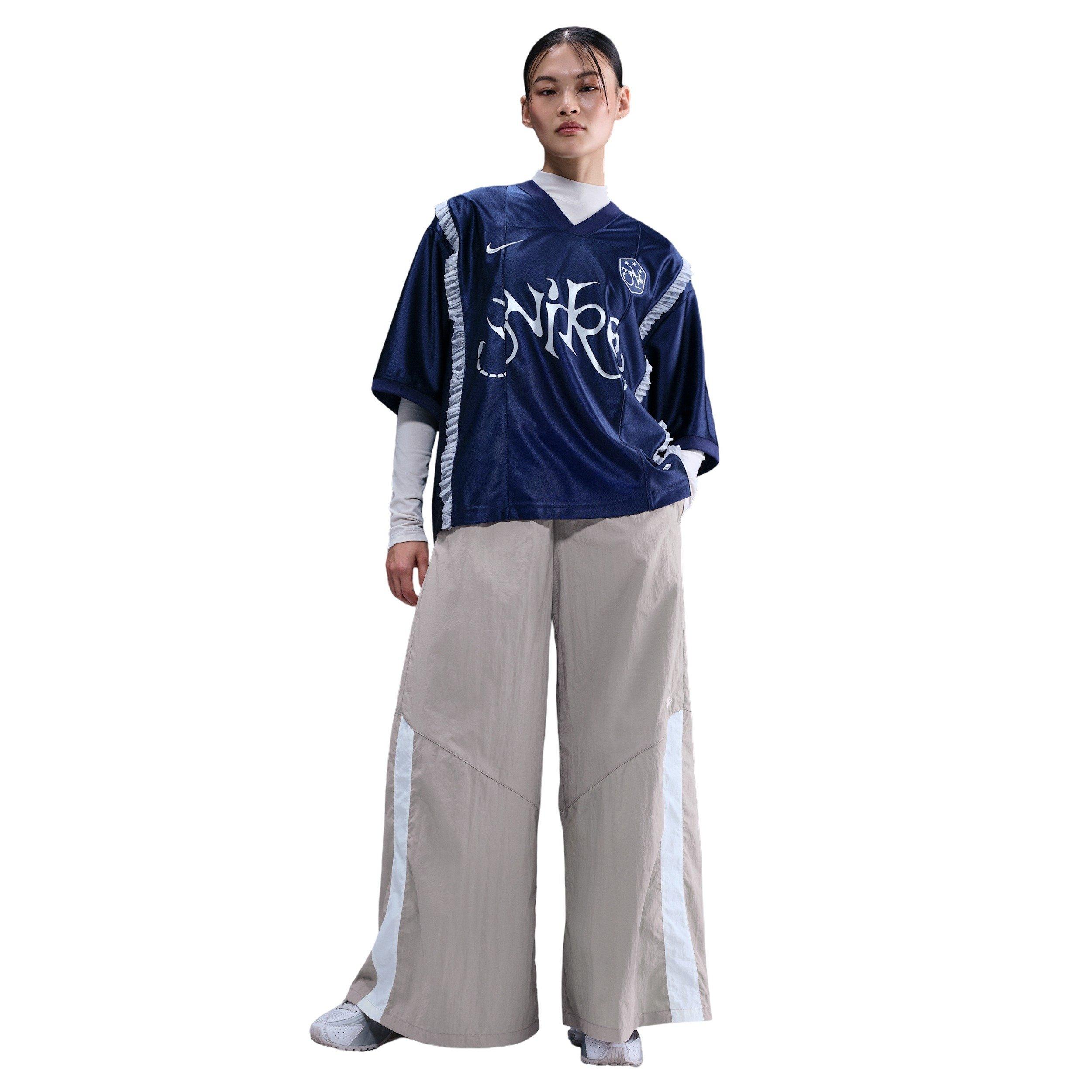 Nike Women's Sportswear Wide-Leg Woven Trousers - Grey - GREY Thumbnail View 1