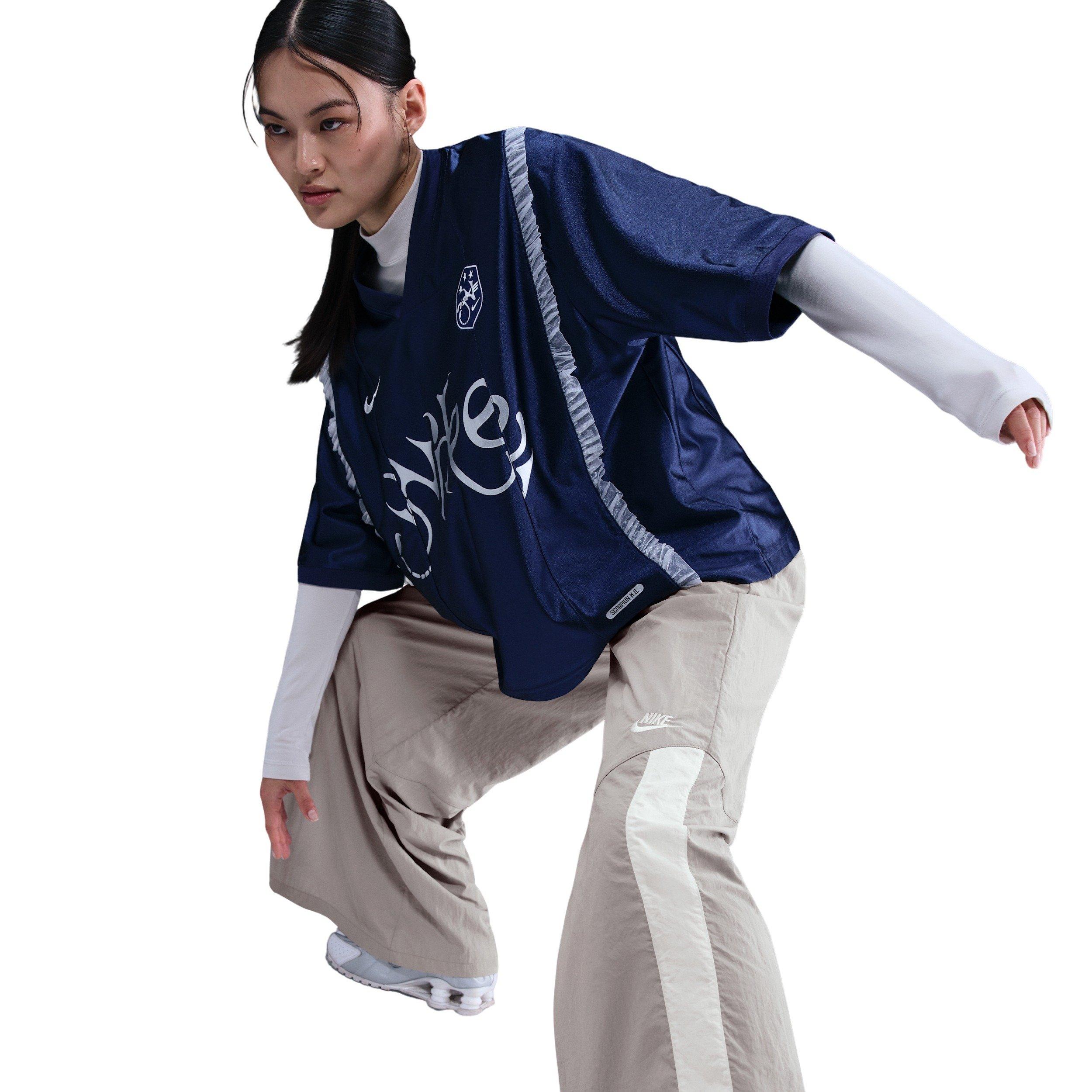 Nike Women's Sportswear Wide-Leg Woven Trousers - Grey - GREY Thumbnail View 5