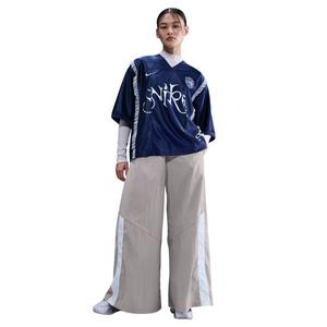 Nike Women's Sportswear Wide-Leg Woven Trousers - Grey