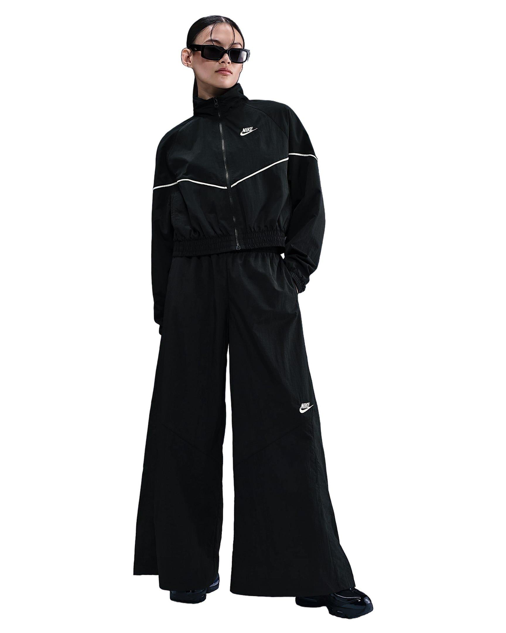 Nike Women's Sportswear Wide-Leg Woven Pants - Black - BLACK Thumbnail View 1