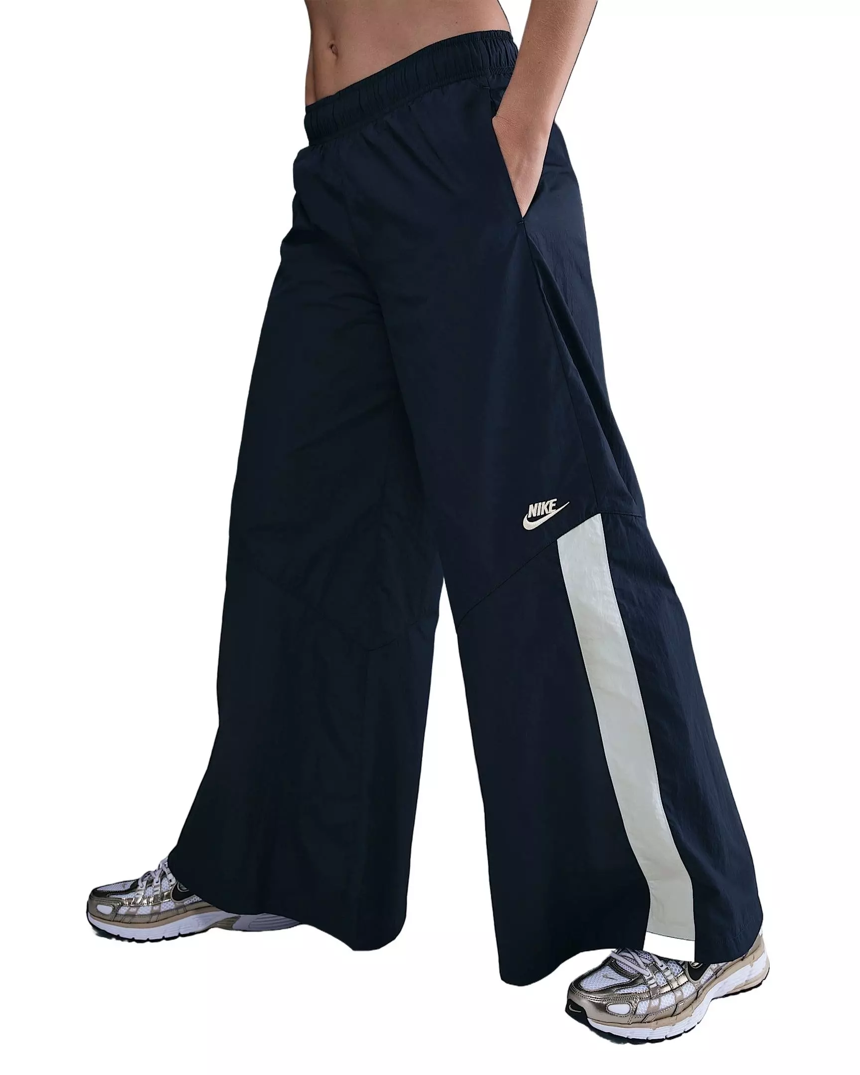 Nike Women's Sportswear Wide-Leg Woven Trousers - Blue - BLUE