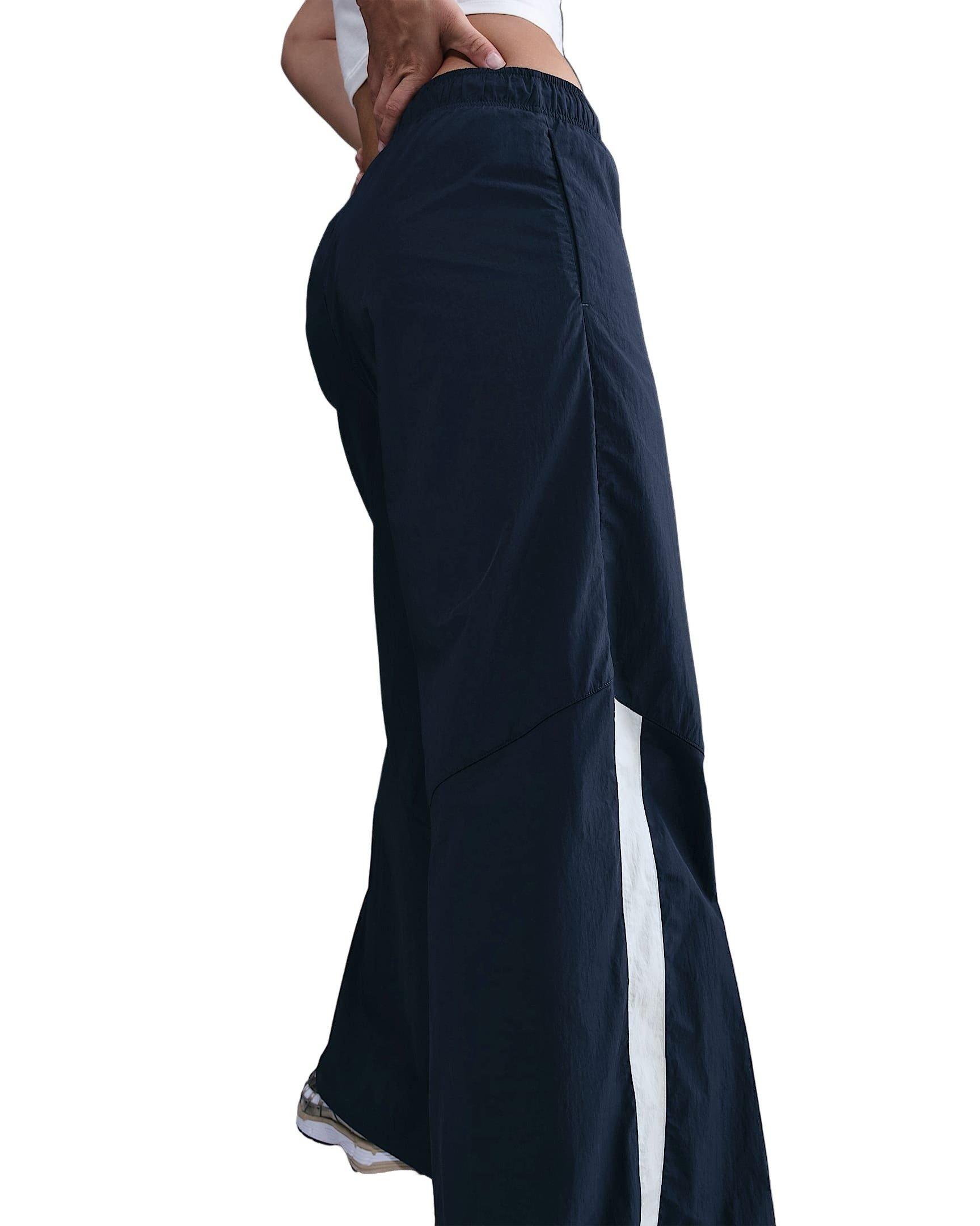 Nike Women's Sportswear Wide-Leg Woven Pants - Blue - BLUE Thumbnail View 4