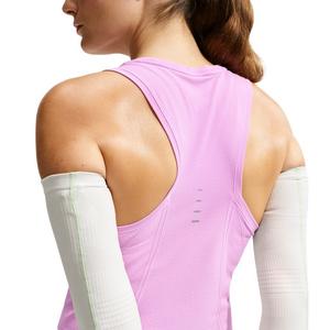 Nike Women's Swift Dri-FIT Seamless Running Tank Top - Pink - PINK