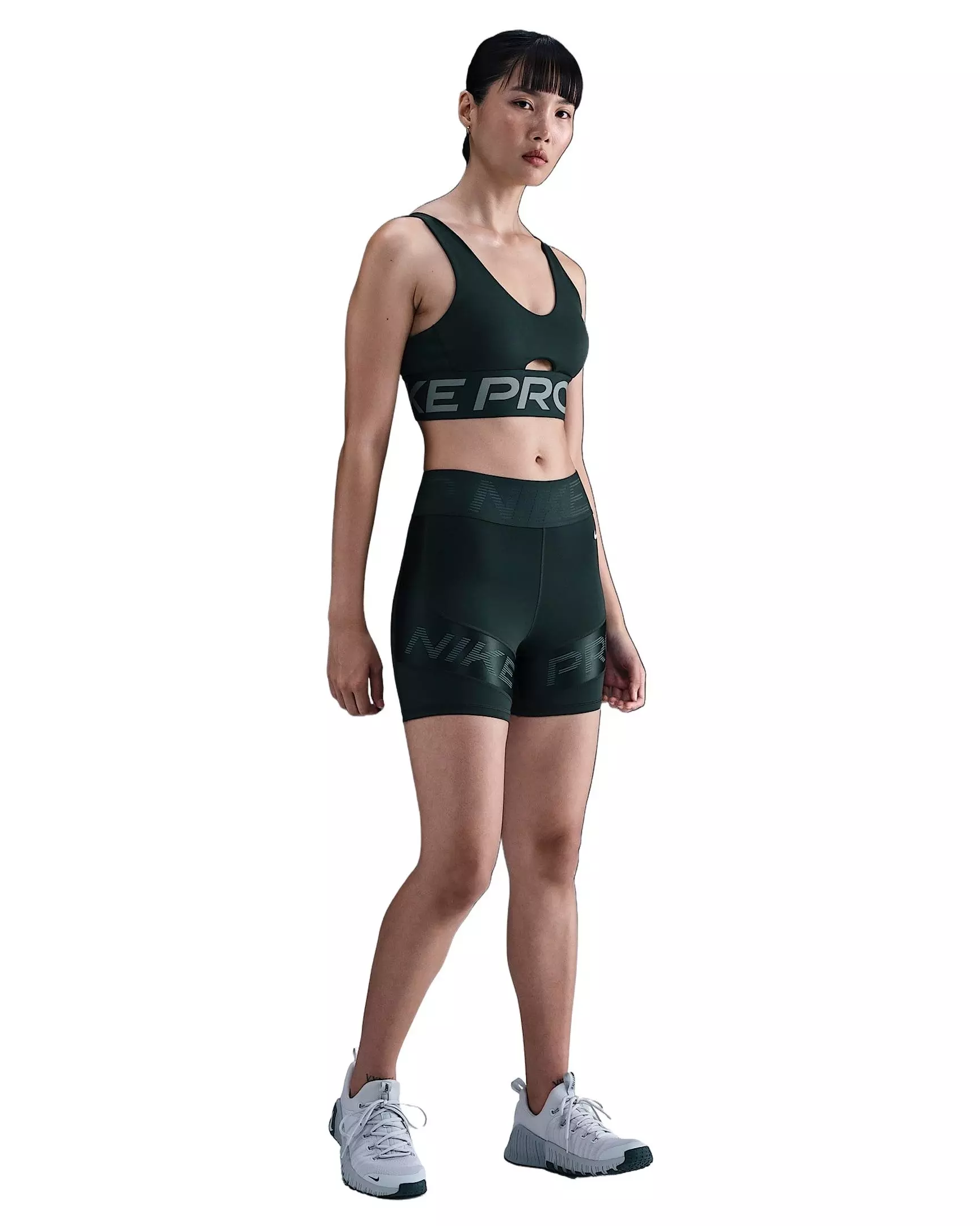 Nike Women's Pro Indy Plunge Medium-Support Padded Sports Bra - Green - GREEN