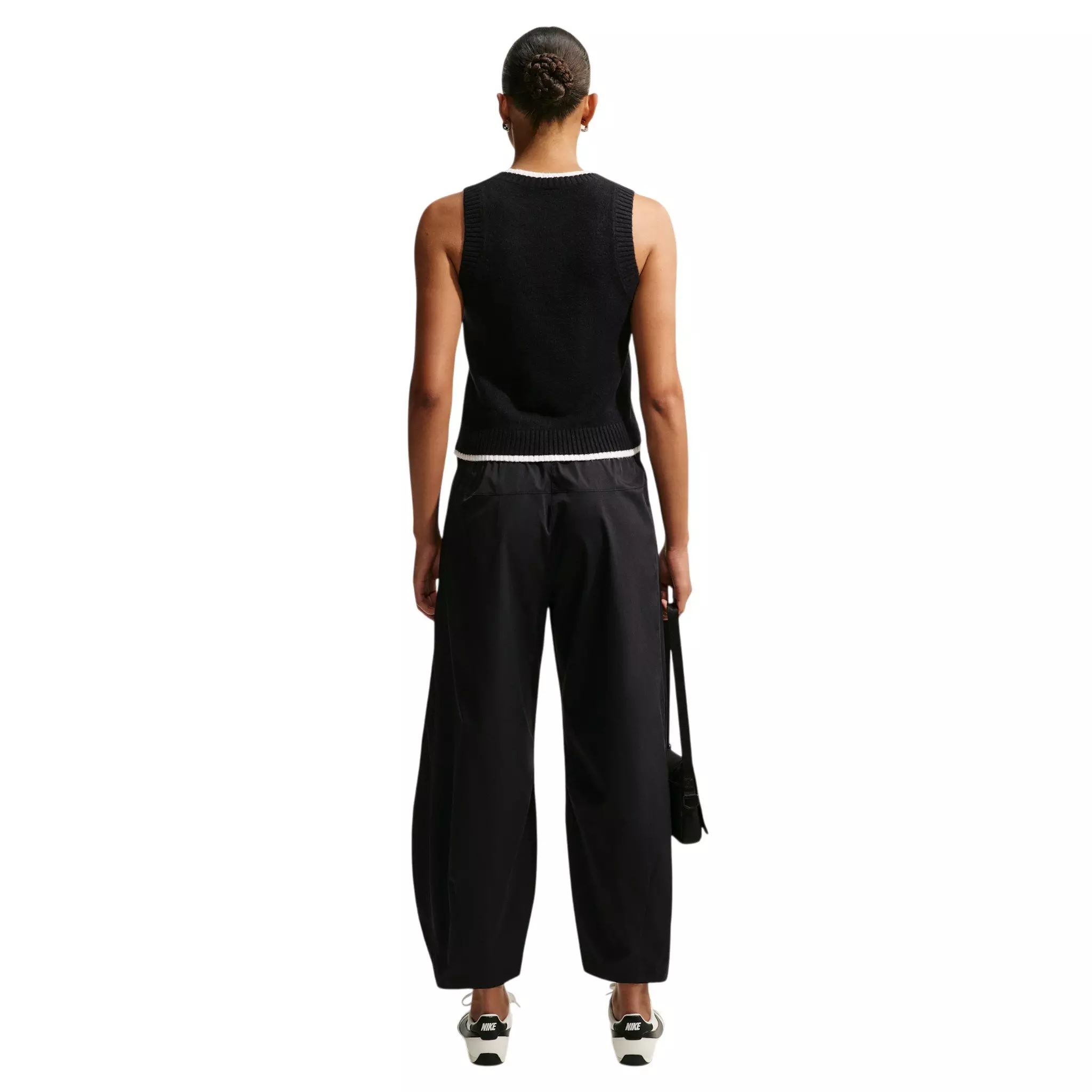 Nike Women's Sportswear Chill Knit Loose Sleeveless Vest - Black/White - BLACK/WHITE
