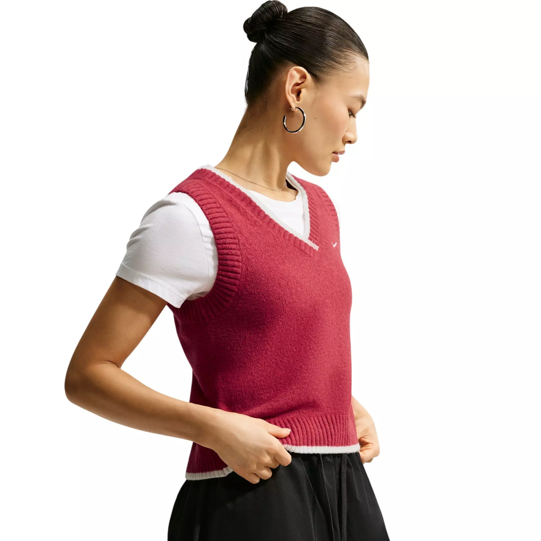 Nike Women's Sportswear Chill Knit Loose Sleeveless Vest - Red/White - RED/WHITE