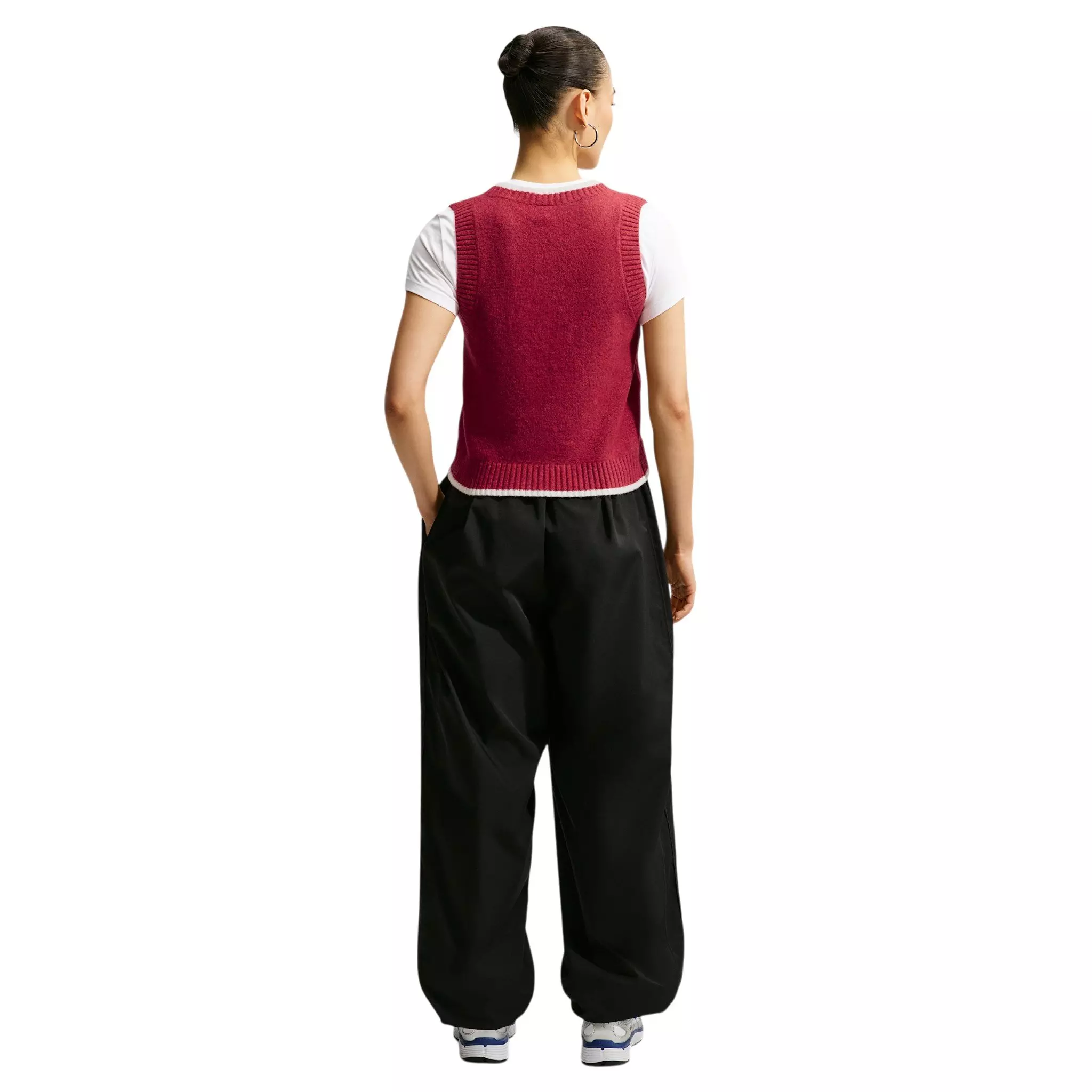 Nike Women's Sportswear Chill Knit Loose Sleeveless Vest - Red/White - RED/WHITE
