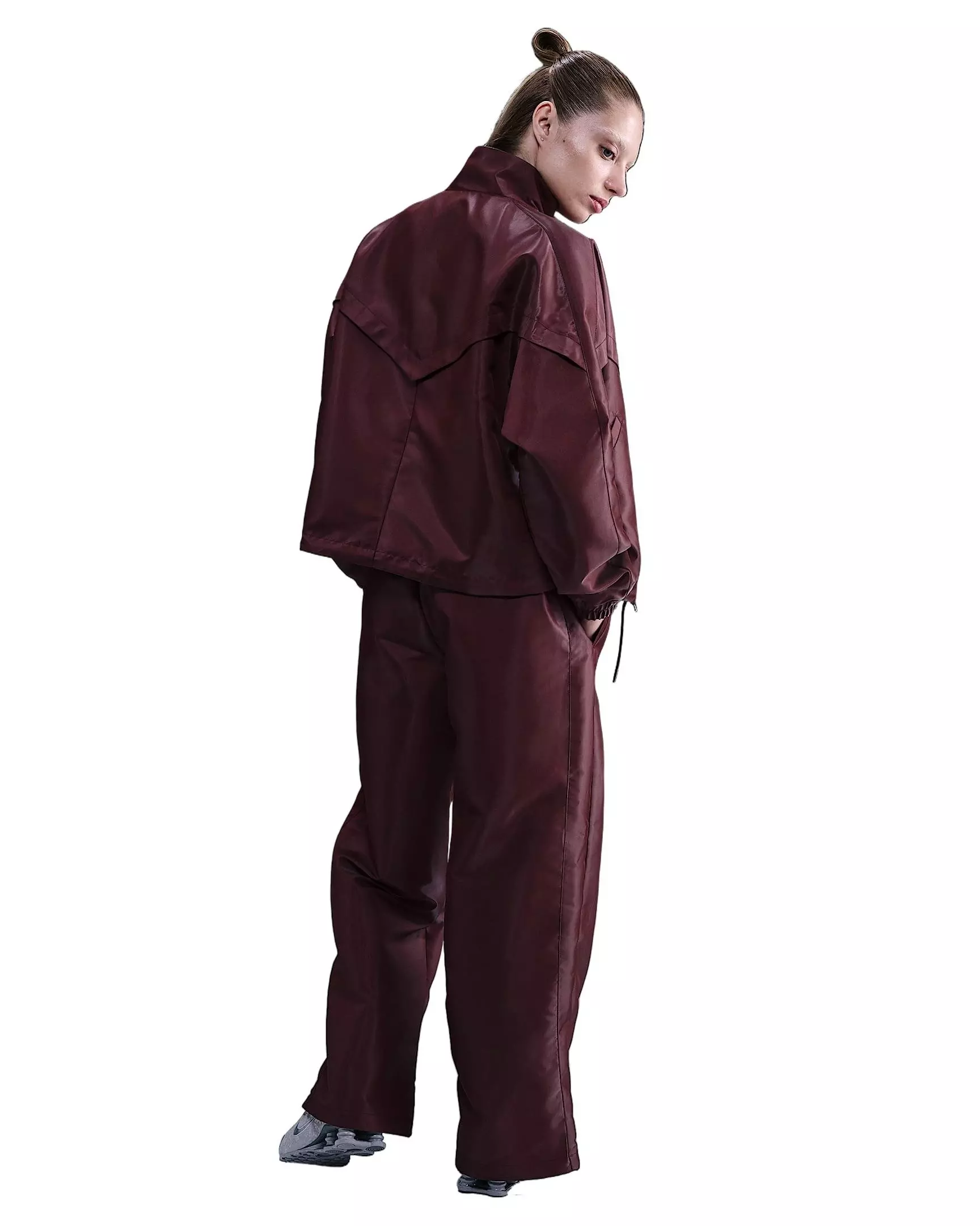 Nike Women's Sportswear Windrunner Shine Jacket - Red - RED