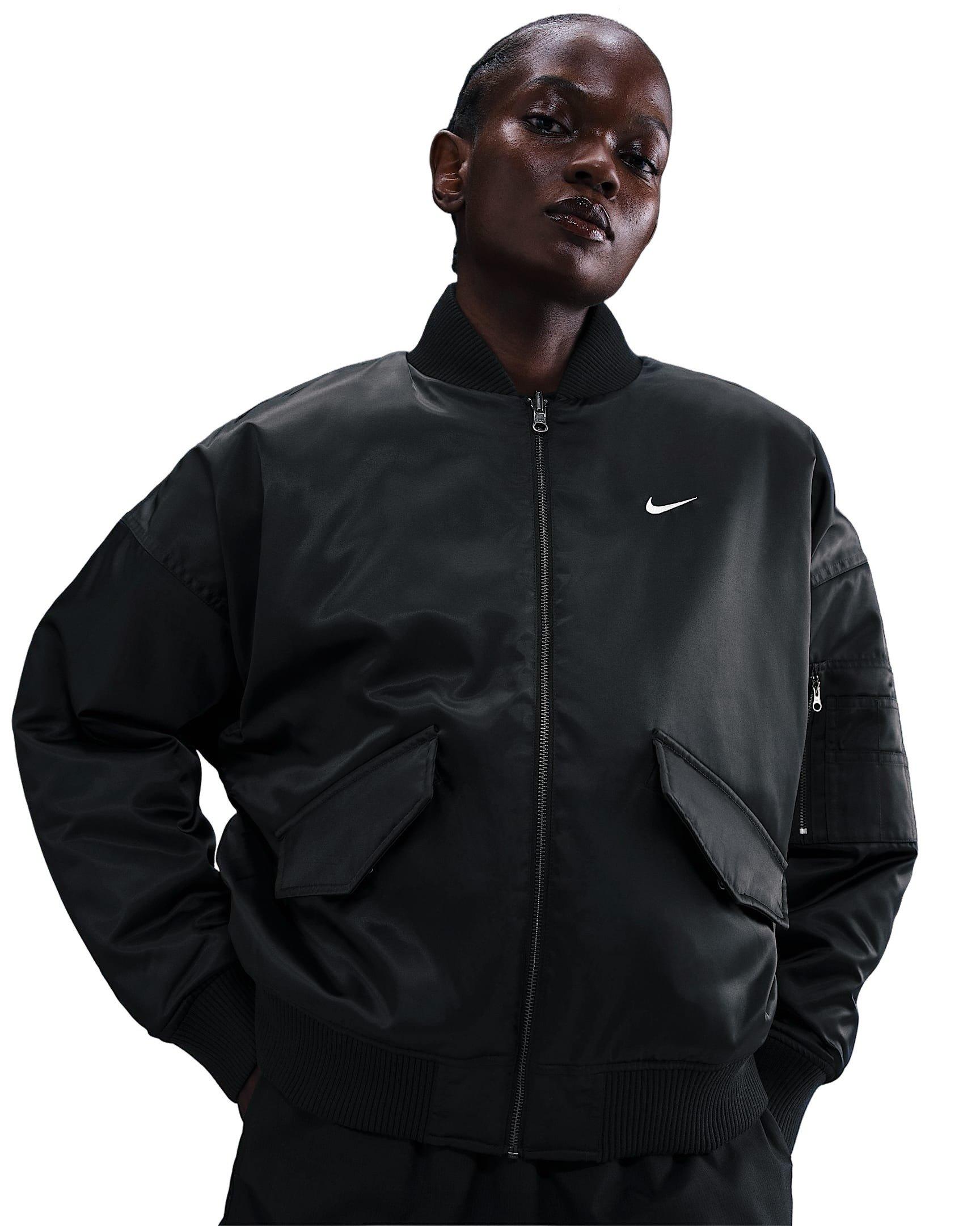 Nike Women's Sportswear Therma-FIT Reversible Bomber Jacket - Black - BLACK Thumbnail View 1