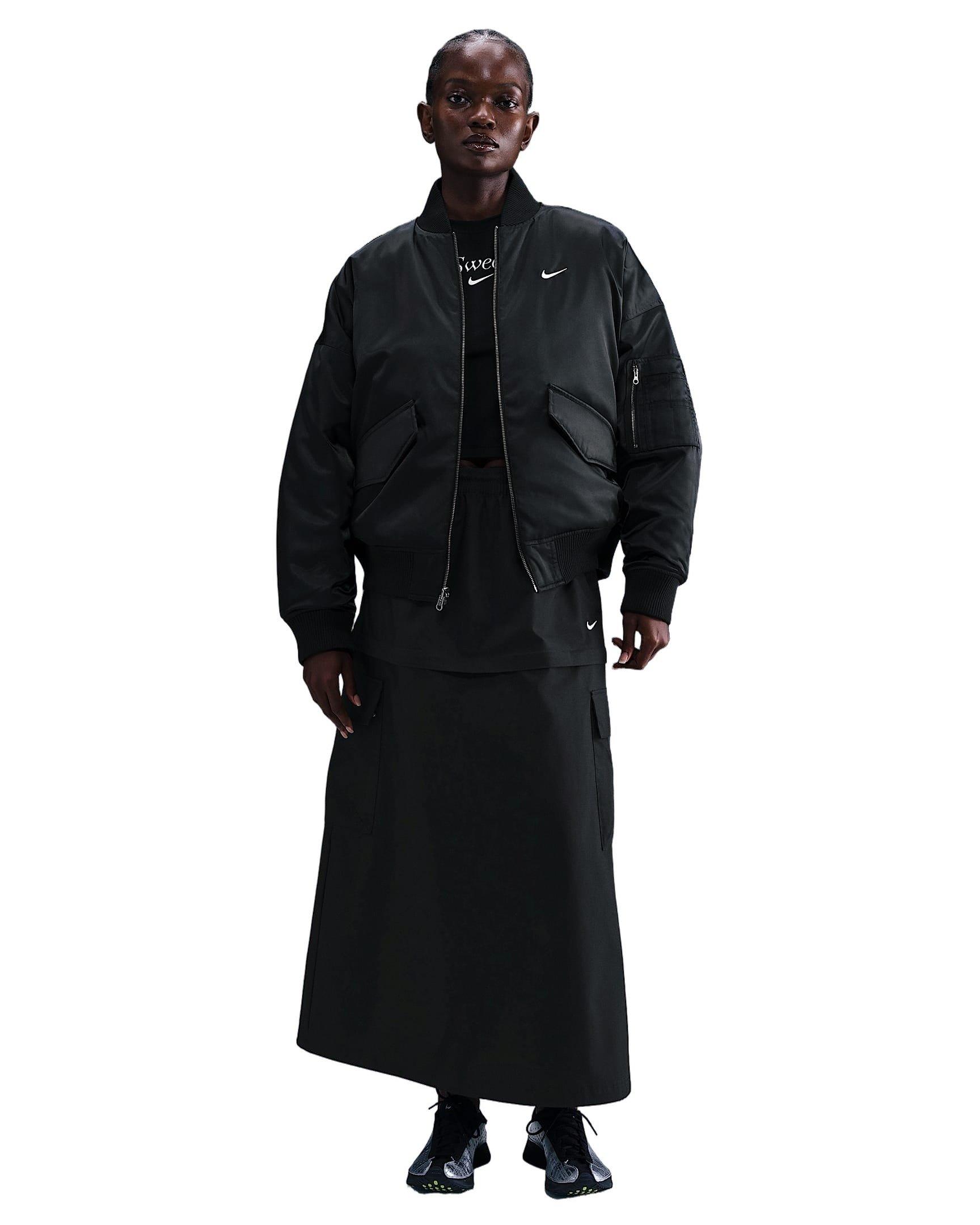 Nike Women's Sportswear Therma-FIT Reversible Bomber Jacket - Black - BLACK Thumbnail View 5