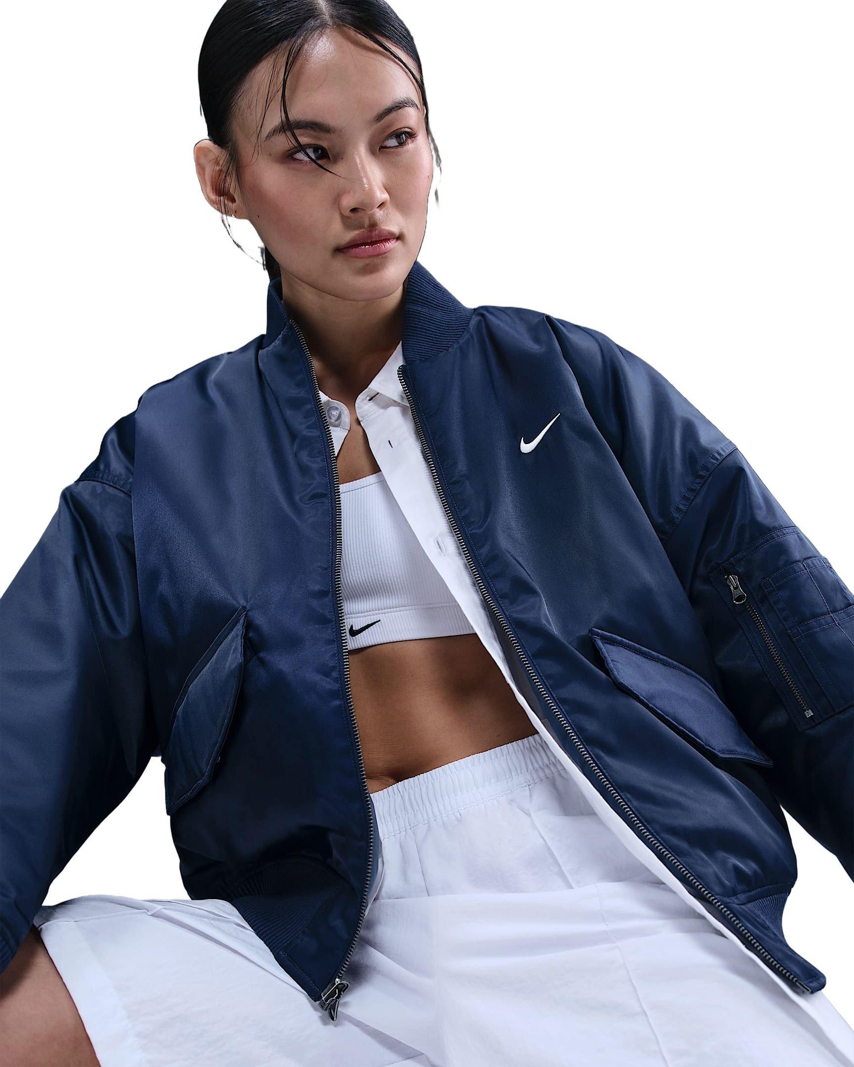 Nike Women's Sportswear Therma-FIT Reversible Bomber Jacket - Blue - BLUE Thumbnail View 3