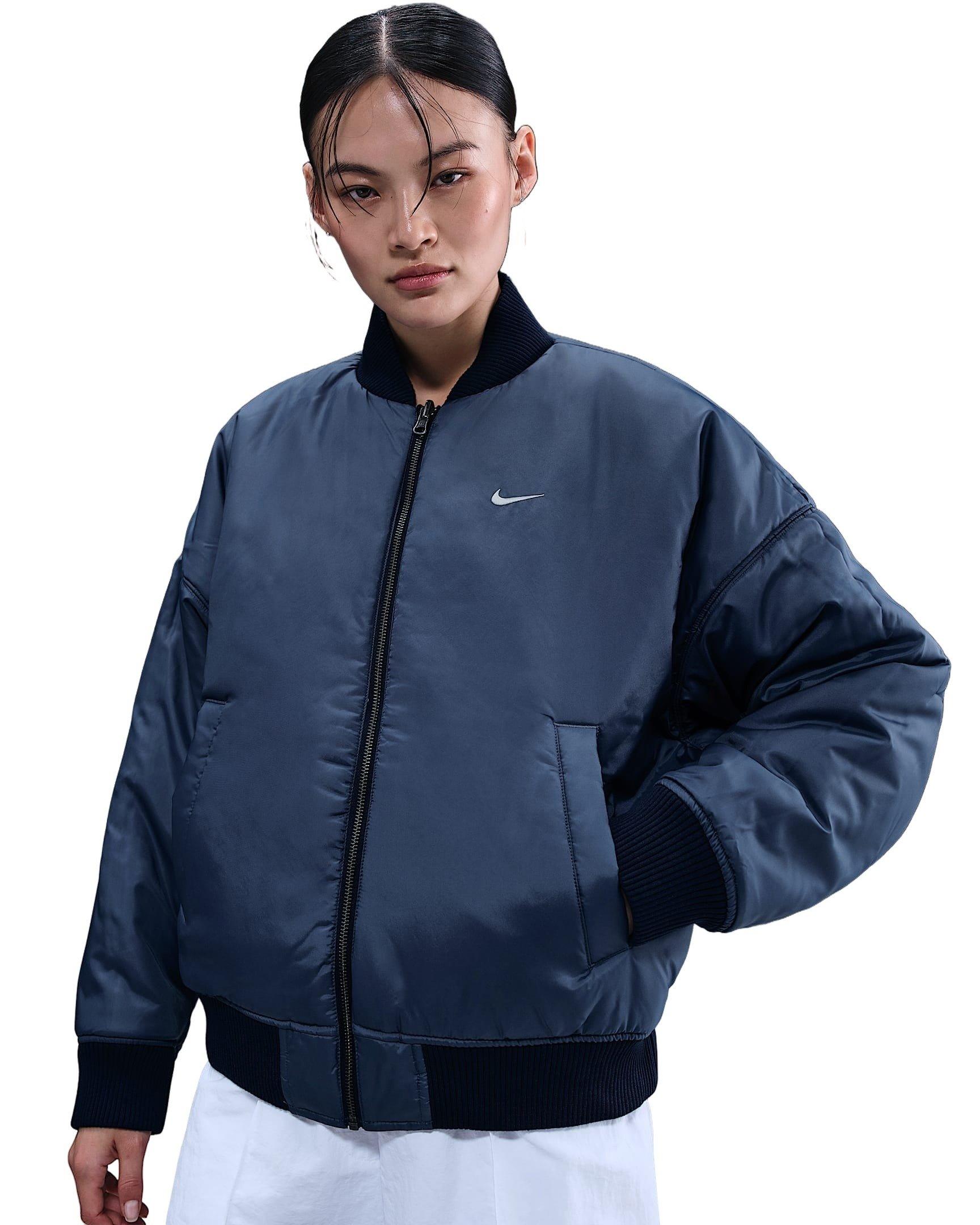 Nike Women's Sportswear Therma-FIT Reversible Bomber Jacket - Blue - BLUE Thumbnail View 4