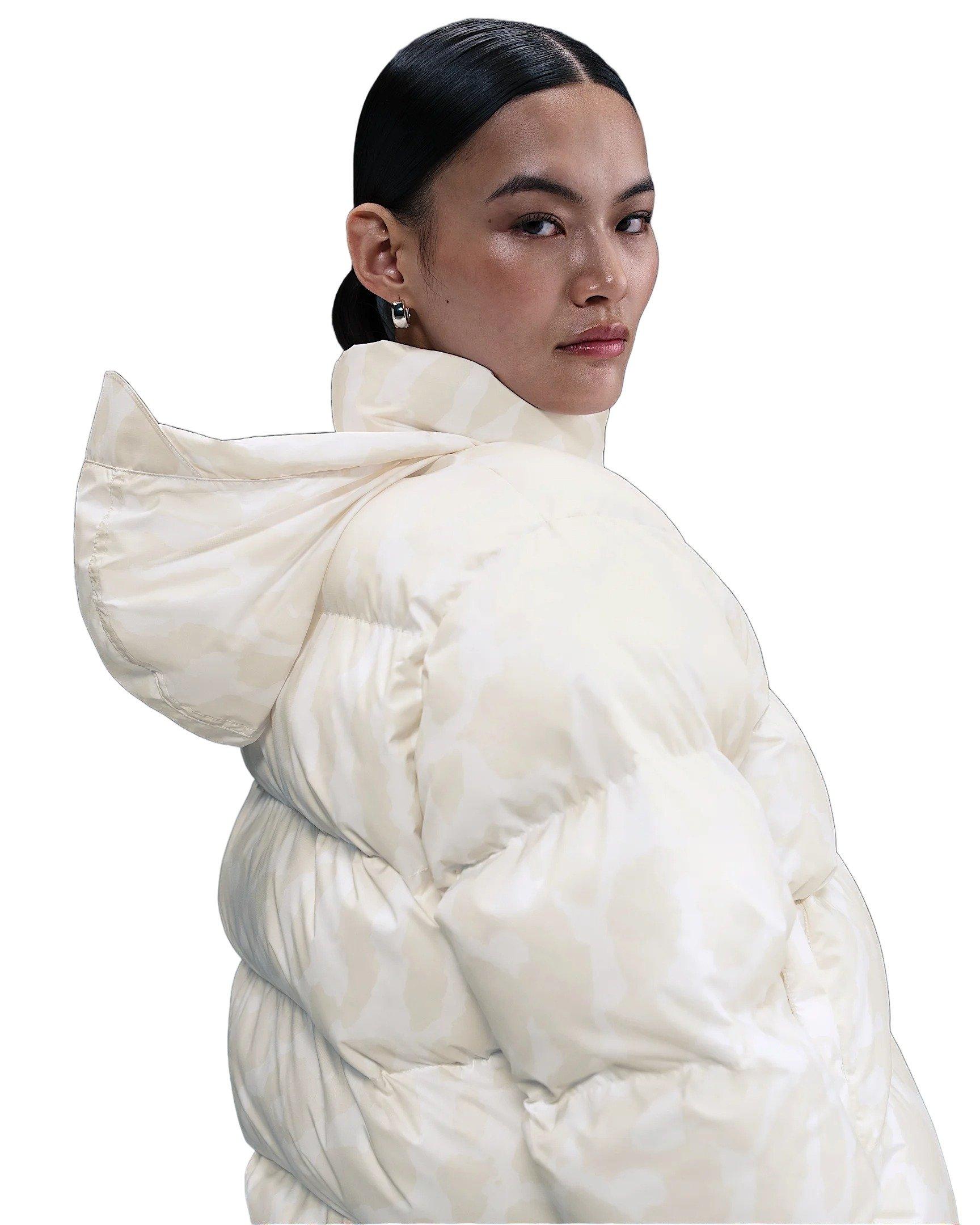 Nike Women's Sportswear Therma-FIT Puffer Jacket - Pale Ivory - PALE IVORY Thumbnail View 2