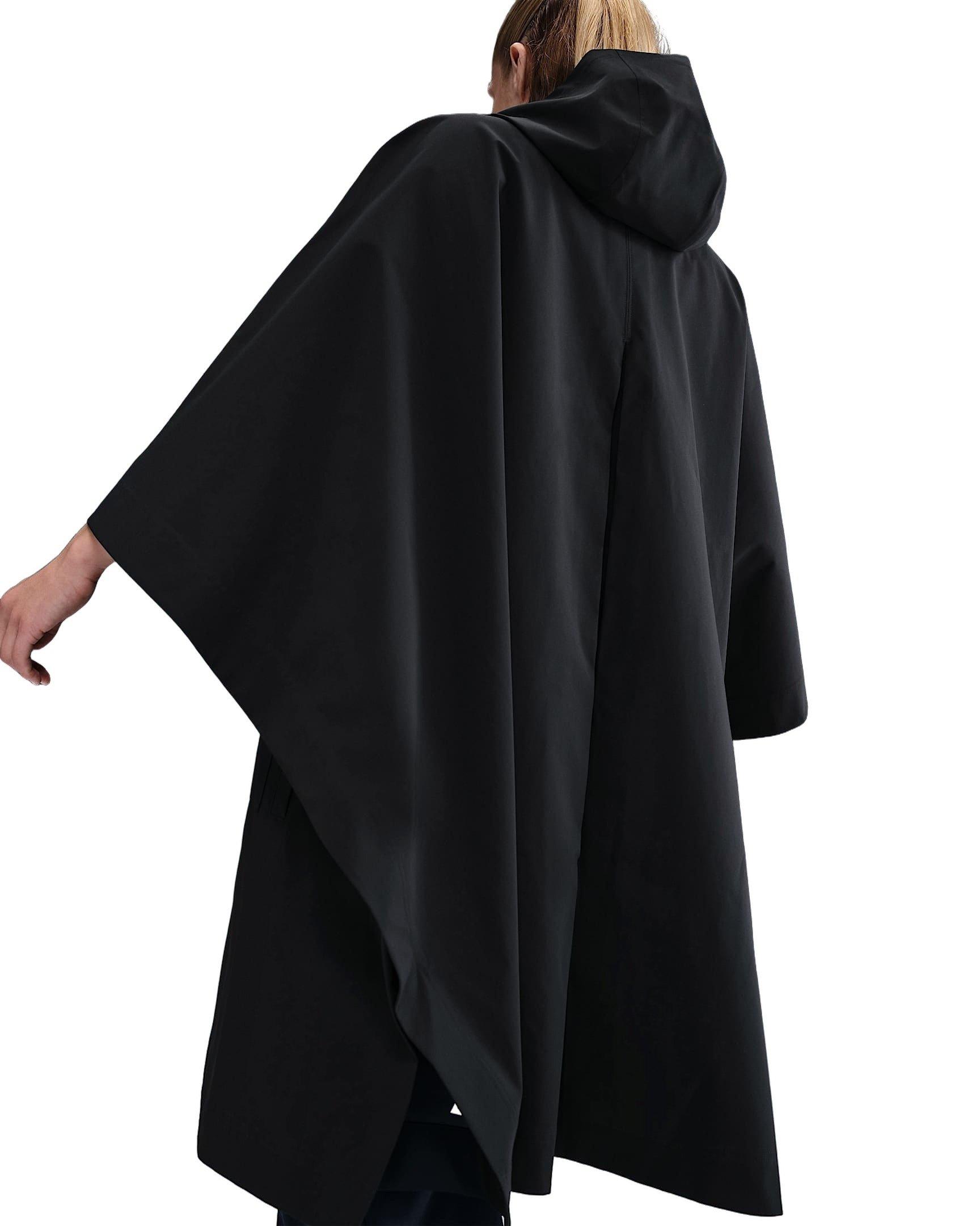 Nike Women's Sportswear Tailored Rain Poncho - Black - BLACK Thumbnail View 2