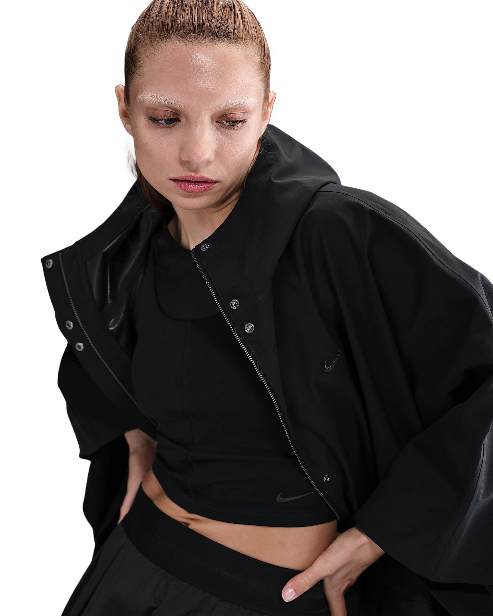 Nike Women's Sportswear Tailored Rain Poncho - Black - BLACK Thumbnail View 3