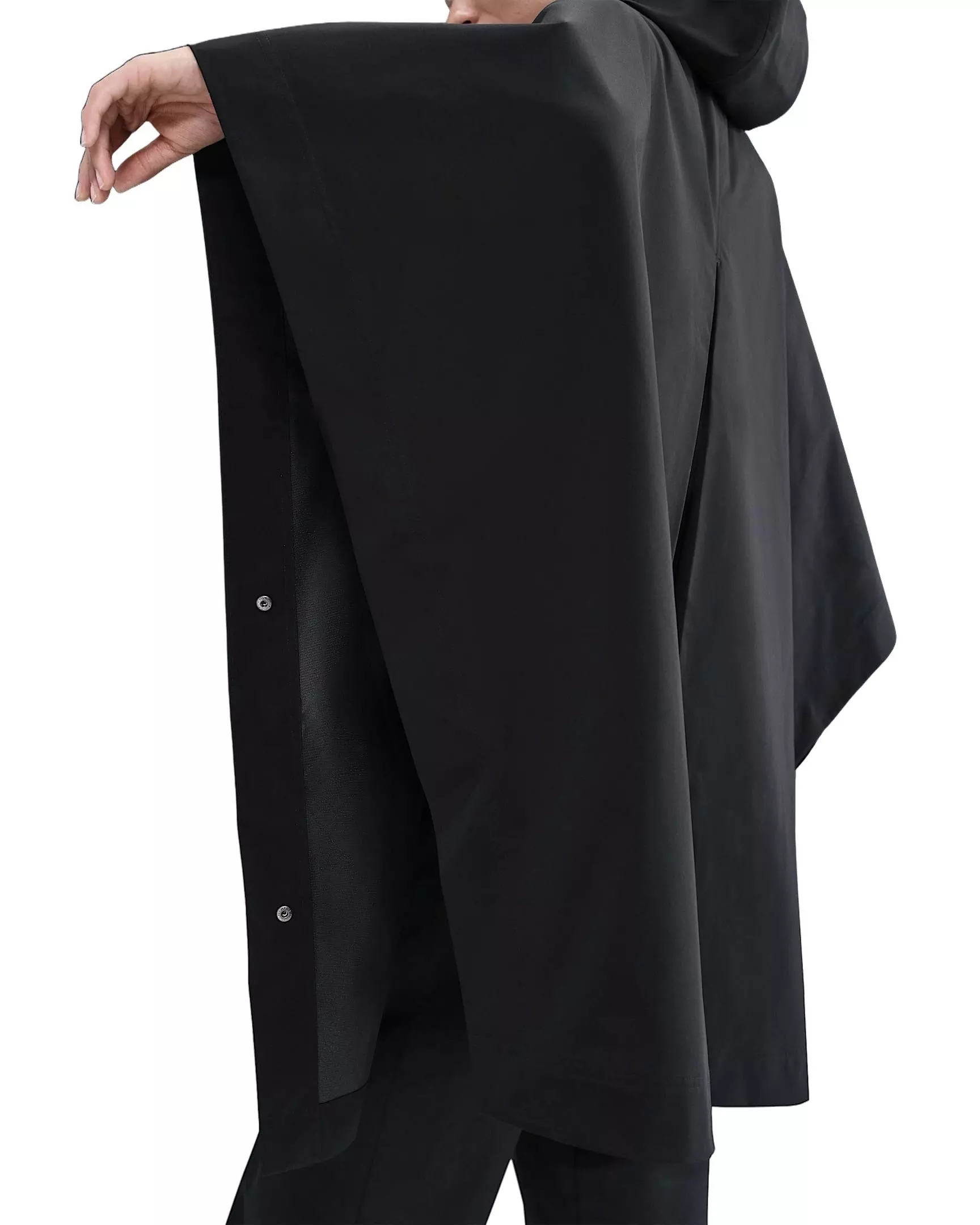 Nike Women's Sportswear Tailored Rain Poncho - Black - BLACK