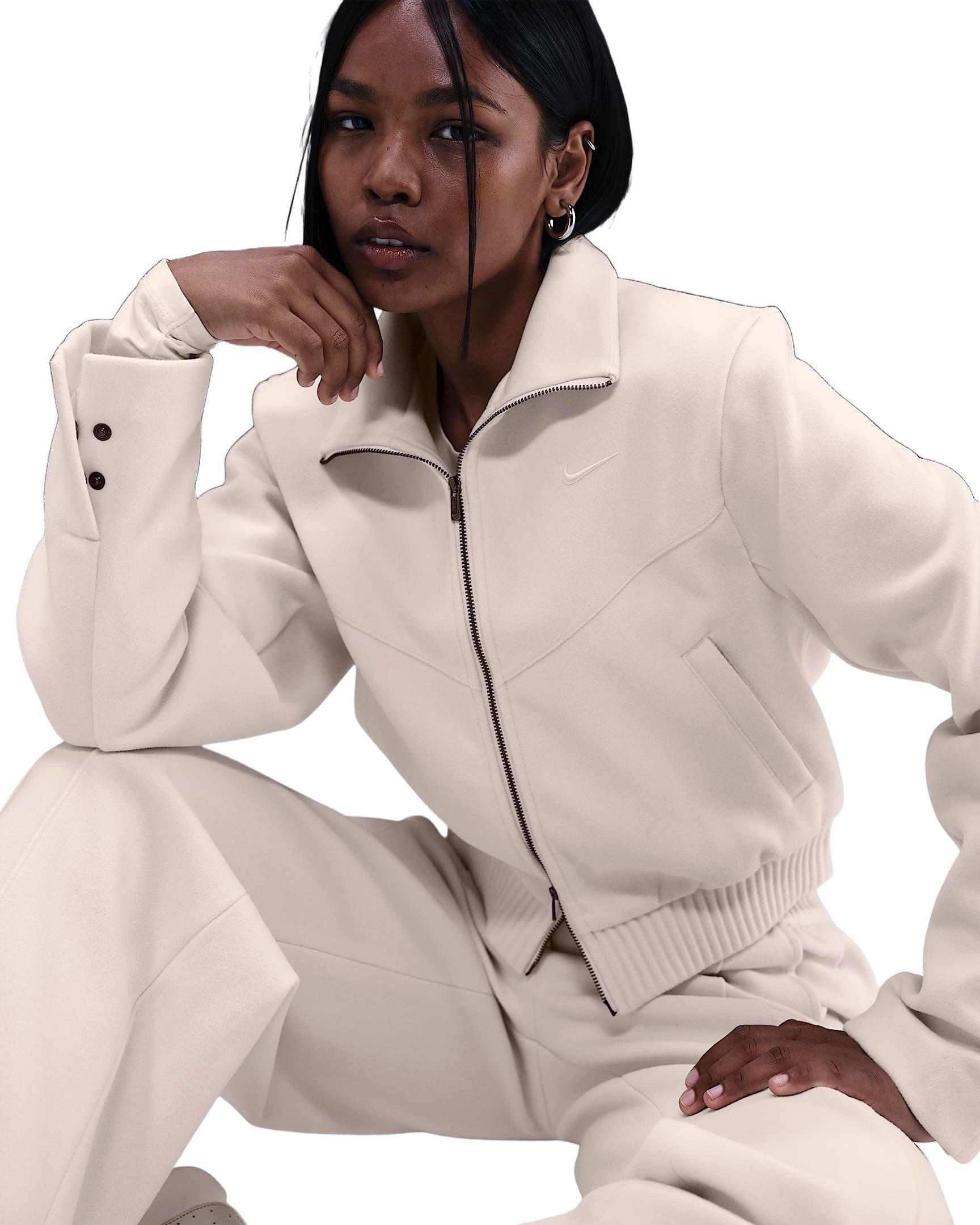 Nike Women's Sportswear Windrunner Tailored Jacket - Ivory - IVORY Thumbnail View 3