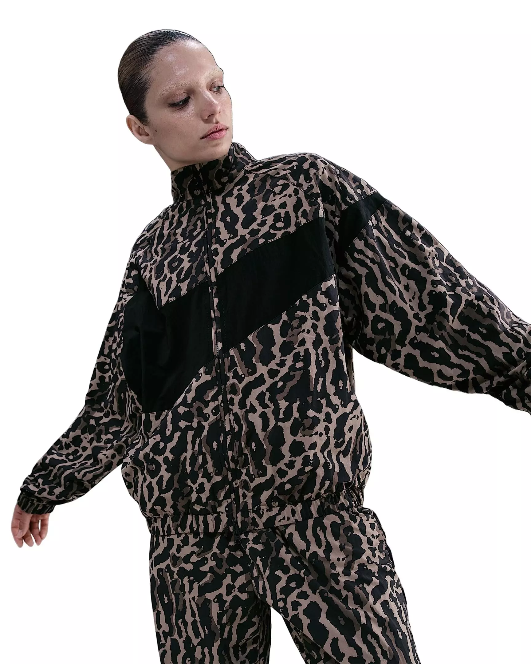 Nike Women's Sportswear Woven Printed Jacket - Black - BLACK