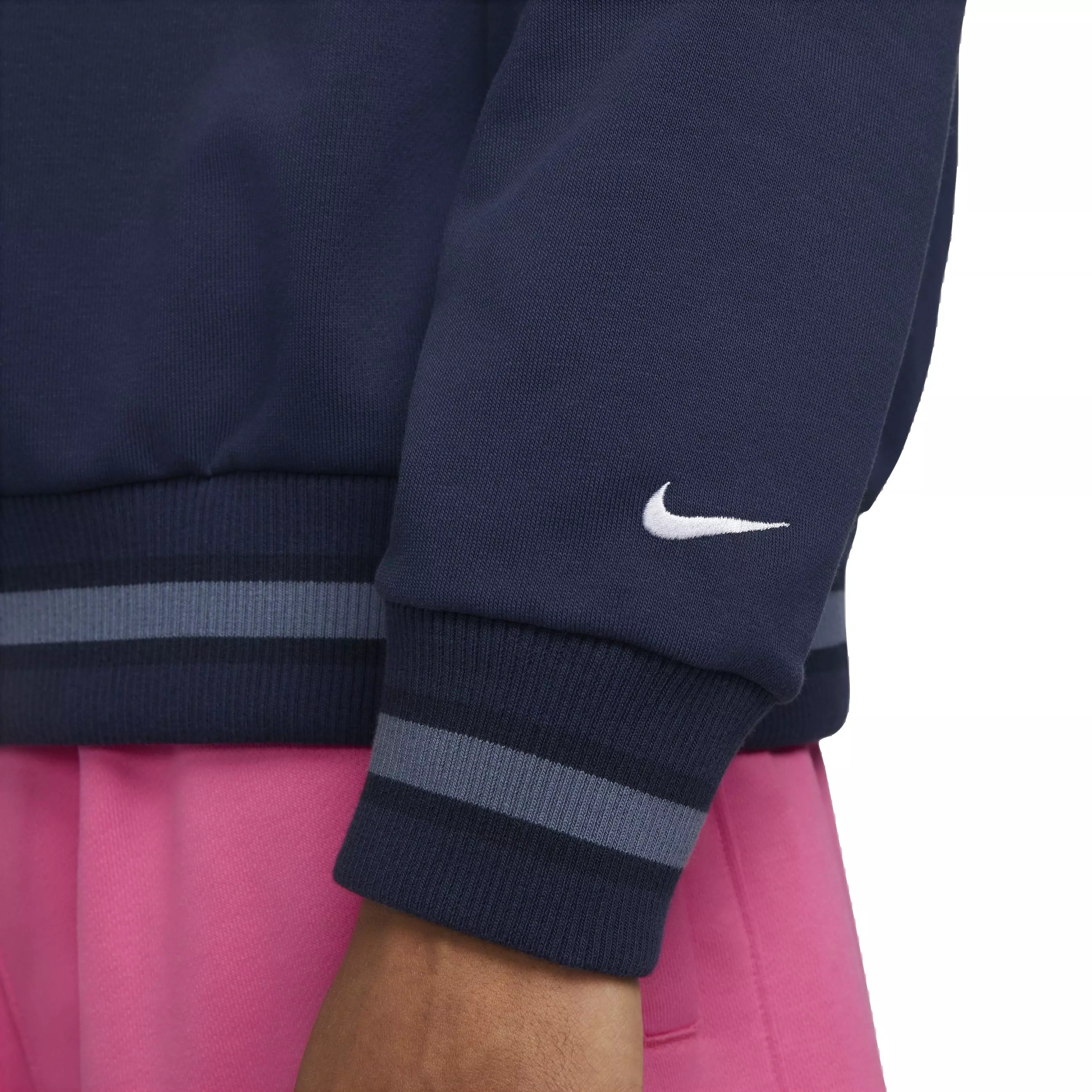 Nike Men's Dri-FIT Standard Issue Crewneck Sweatshirt - BLUE