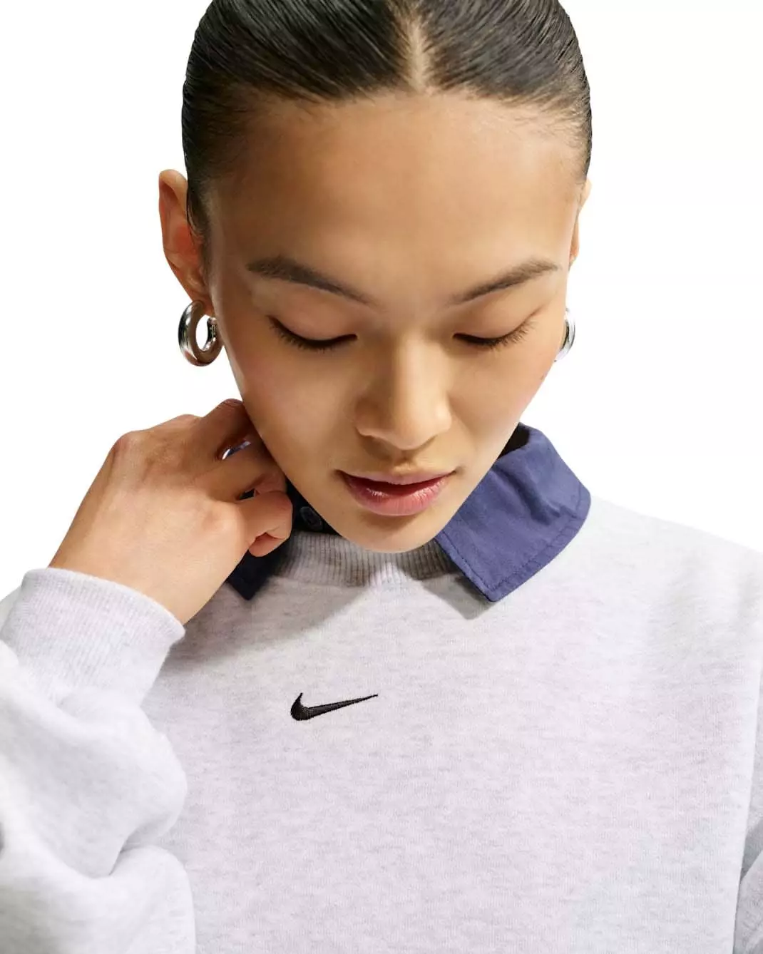 Nike Women's Studio Fleece Medium Weight Oversized Cropped Crewneck - Birch - BIRCH