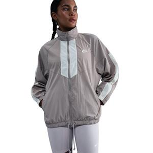Nike Women's Sportswear Windrunner Oversized Jacket -Grey
