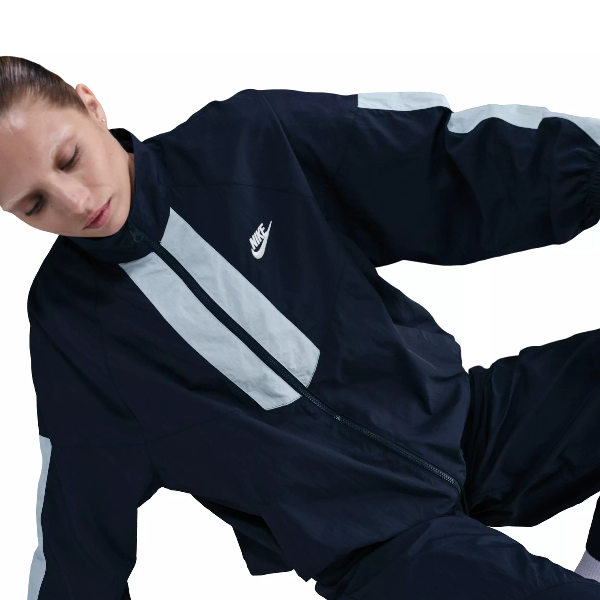 Nike Women's Sportswear Windrunner Oversized Jacket - Navy - NAVY