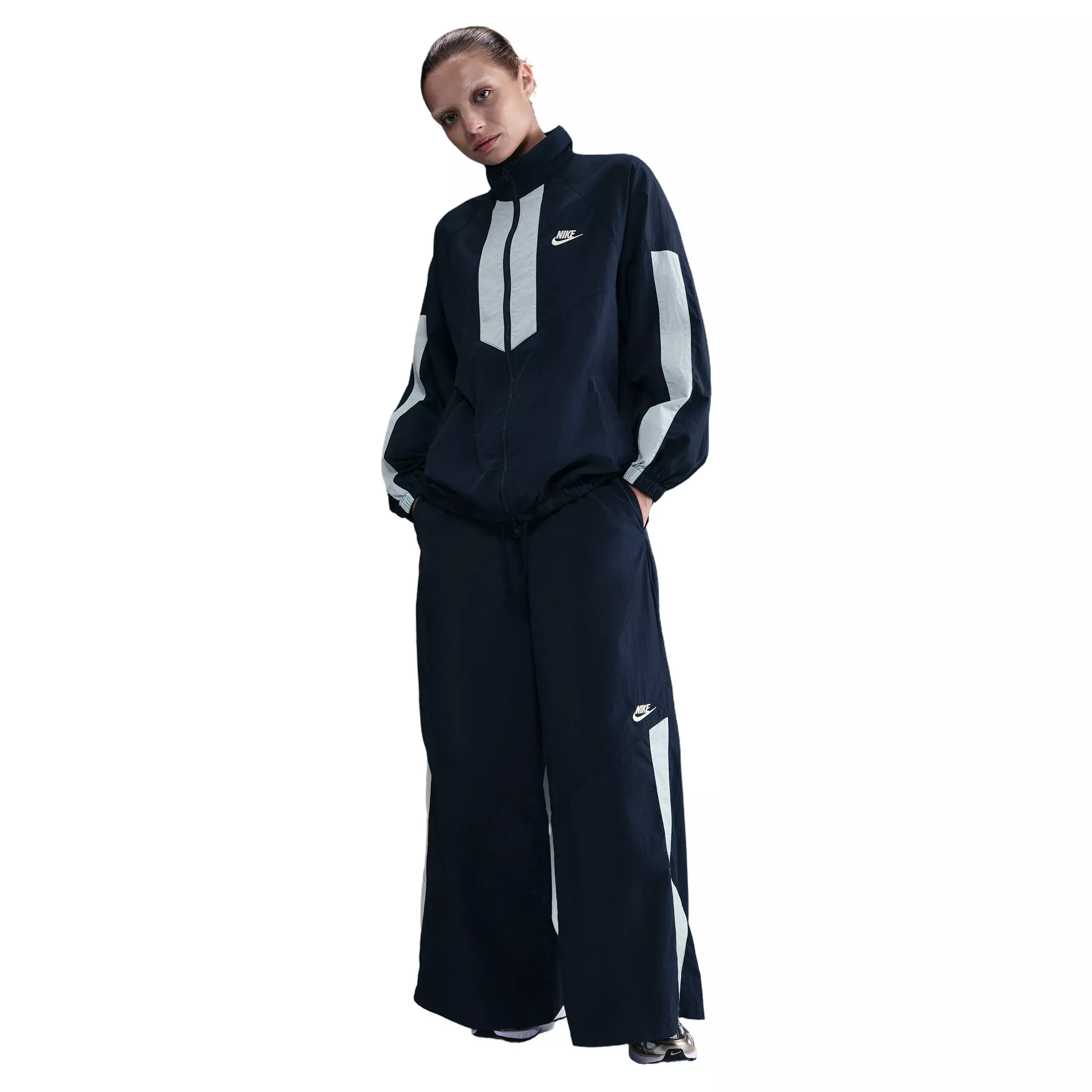 Nike Women's Sportswear Windrunner Oversized Jacket - Navy - NAVY