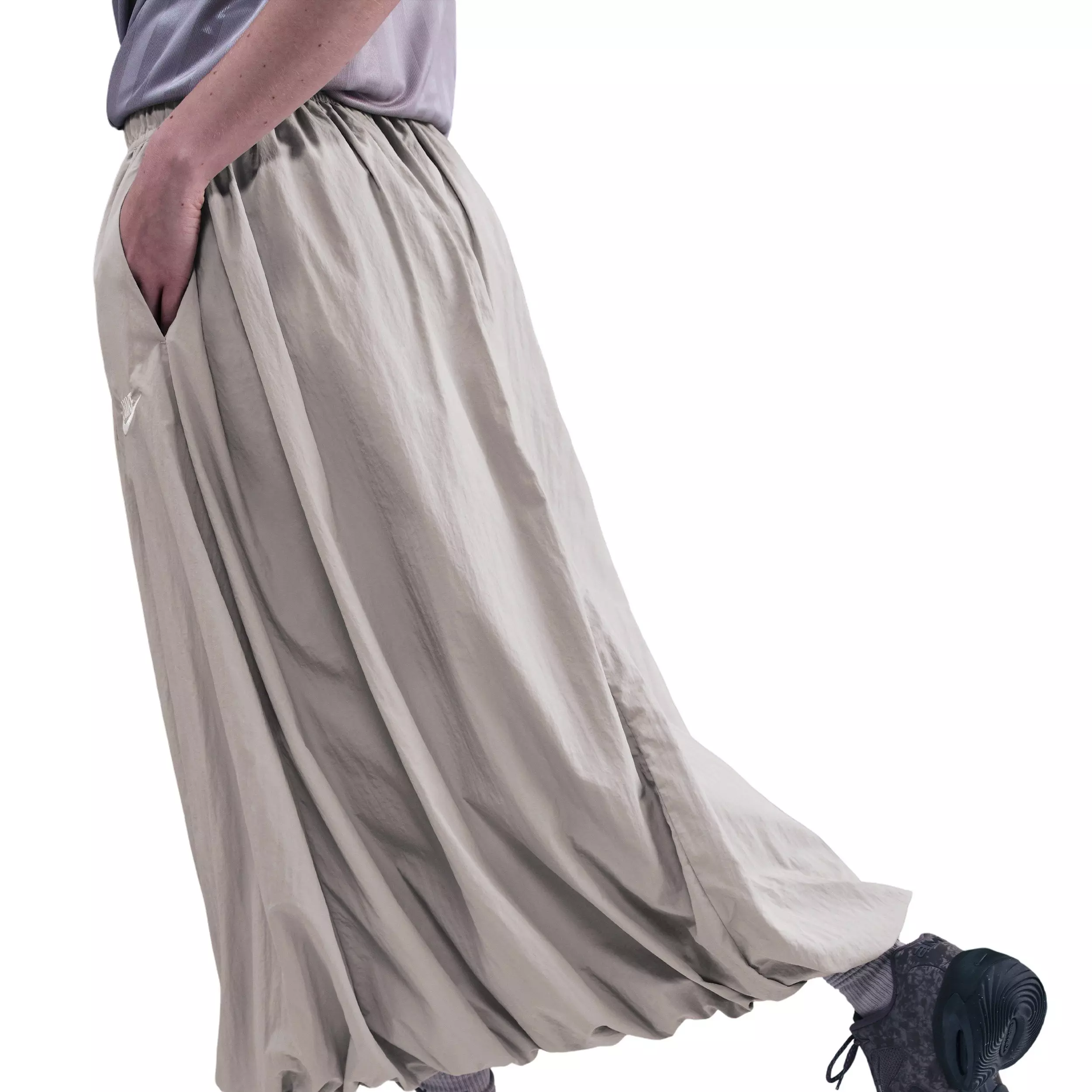 Nike Women's Sportswear Windrunner Skirt -Grey - GREY