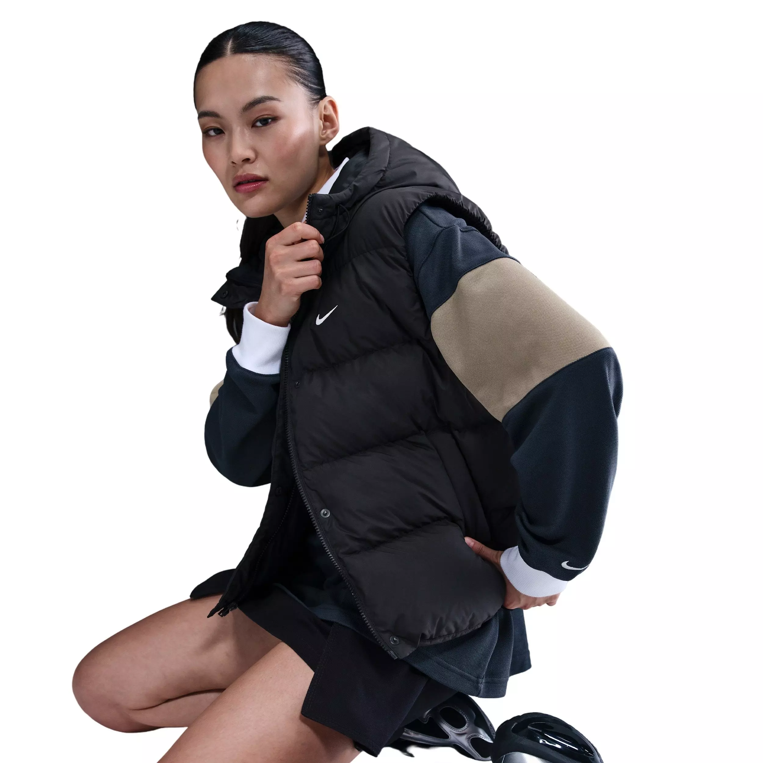 Nike Women's Sportswear Therma-FIT Vest -Black - BLACK