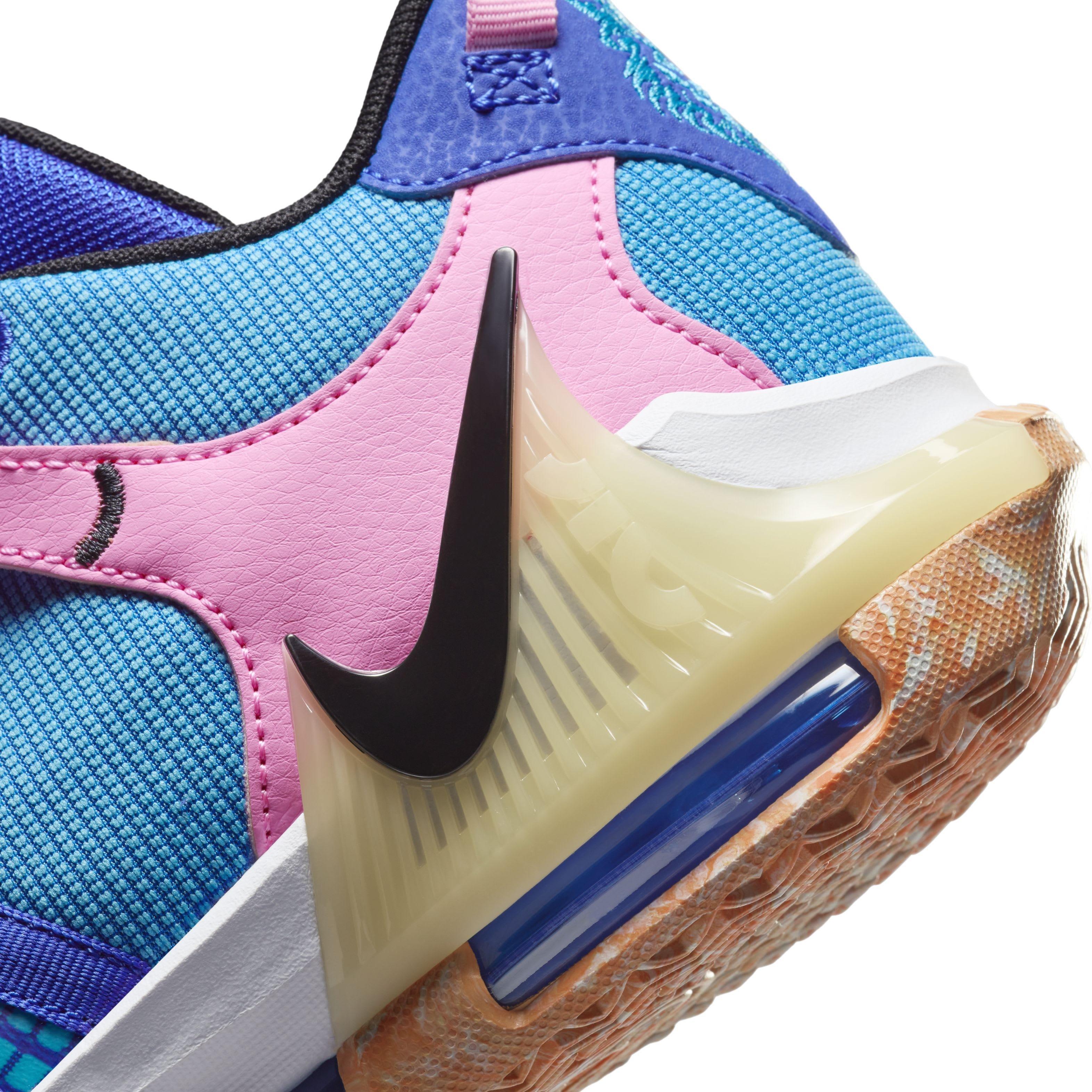 Nike LeBron Witness 7 Grade School Boys' "Hyper Royal/Blue Lightning/White/Black" Basketball Shoe