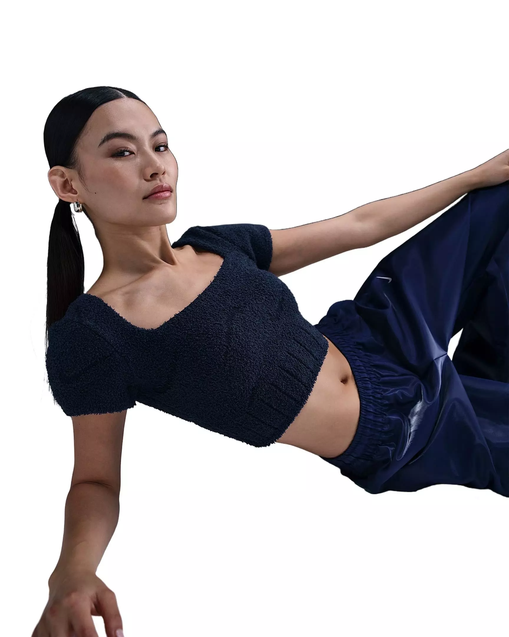 Nike Women's Sportswear Phoenix Cozy Boucle Short-Sleeve Cropped Knit Top -Navy - NAVY