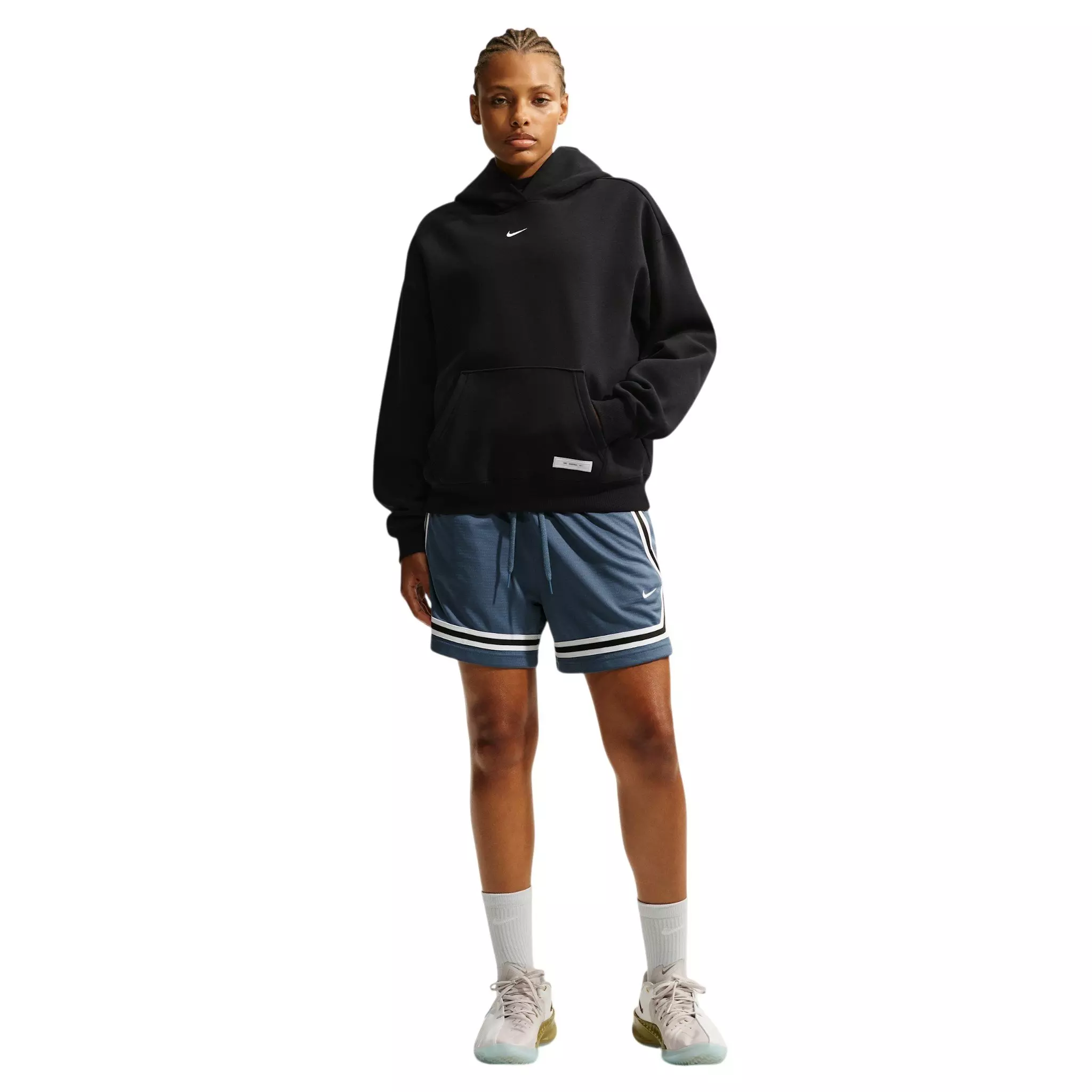 Nike Women's Therma-FIT Basketball Performance Hoodie - Black - BLACK
