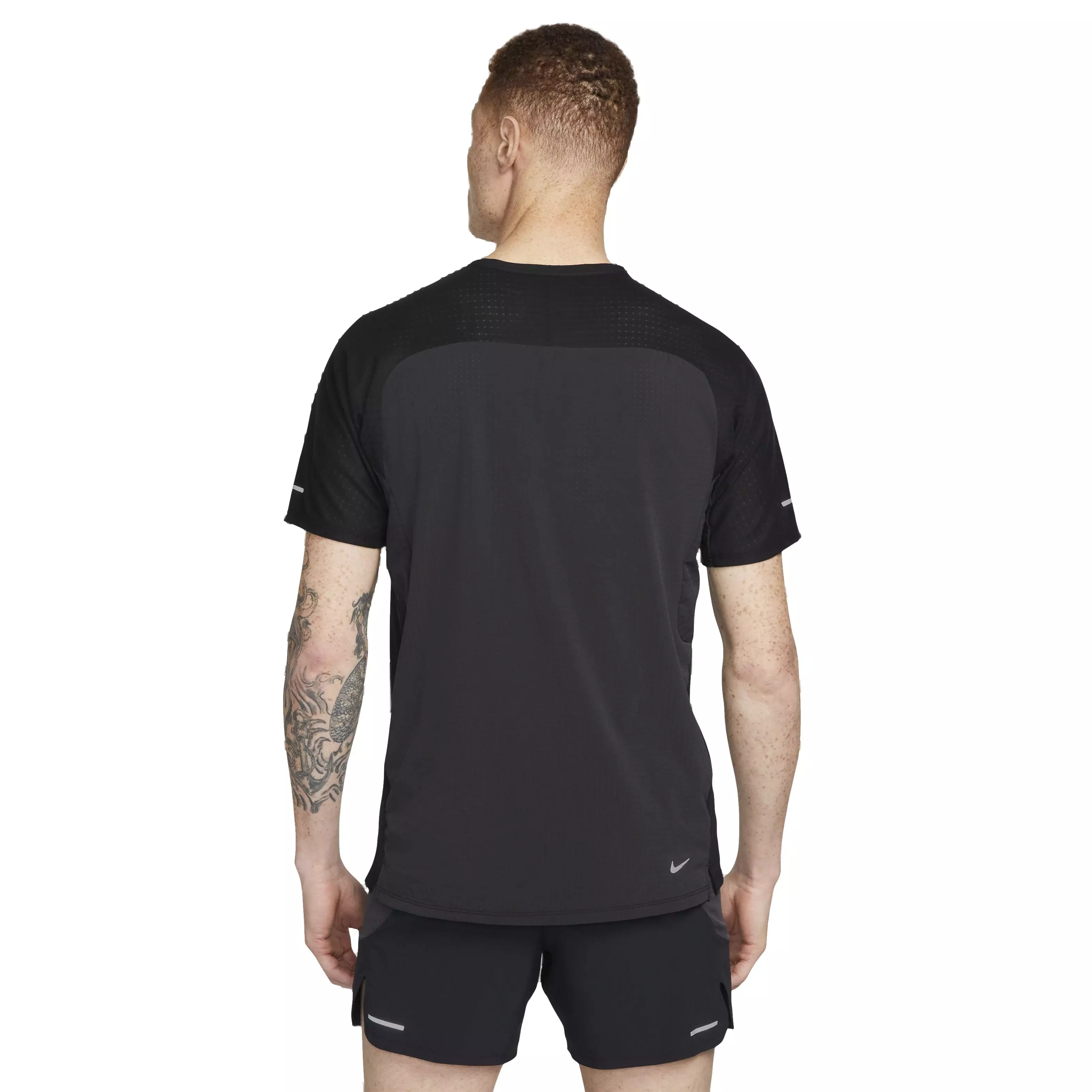 Nike Men's Dri-FIT Solar Chase Short Sleeve Trail Running Top - BLACK