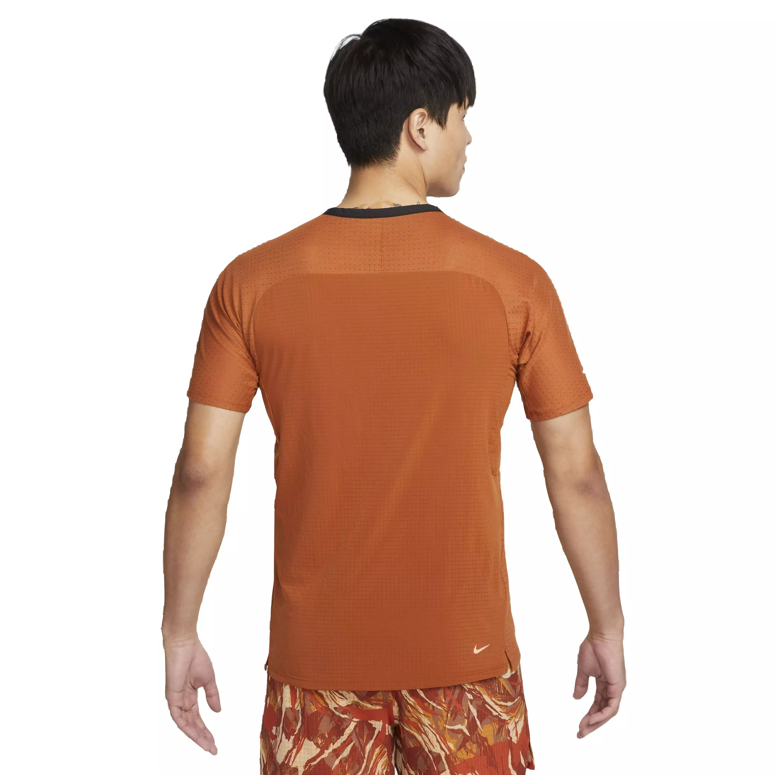 Nike Men's Dri-FIT Solar Chase Short Sleeve Trail Running Top - BROWN