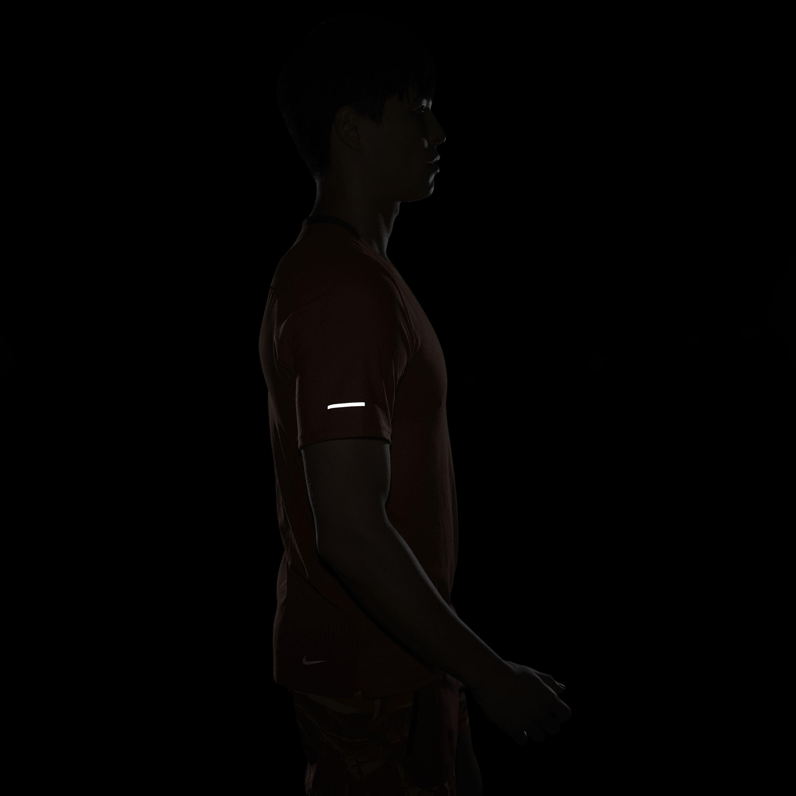 Nike Men's Dri-FIT Solar Chase Short Sleeve Trail Running Top - BROWN Thumbnail View 7