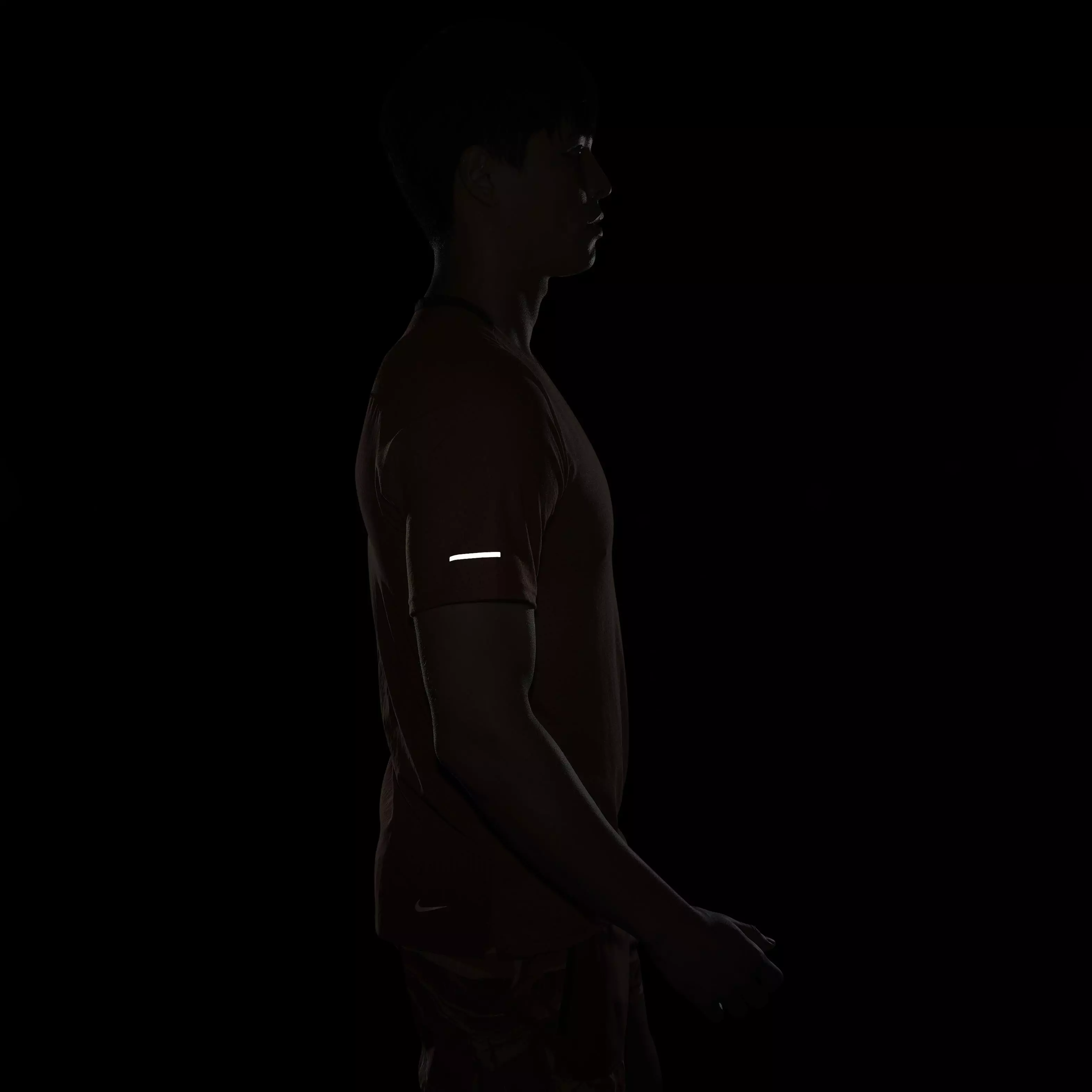 Nike Men's Dri-FIT Solar Chase Short Sleeve Trail Running Top - BROWN