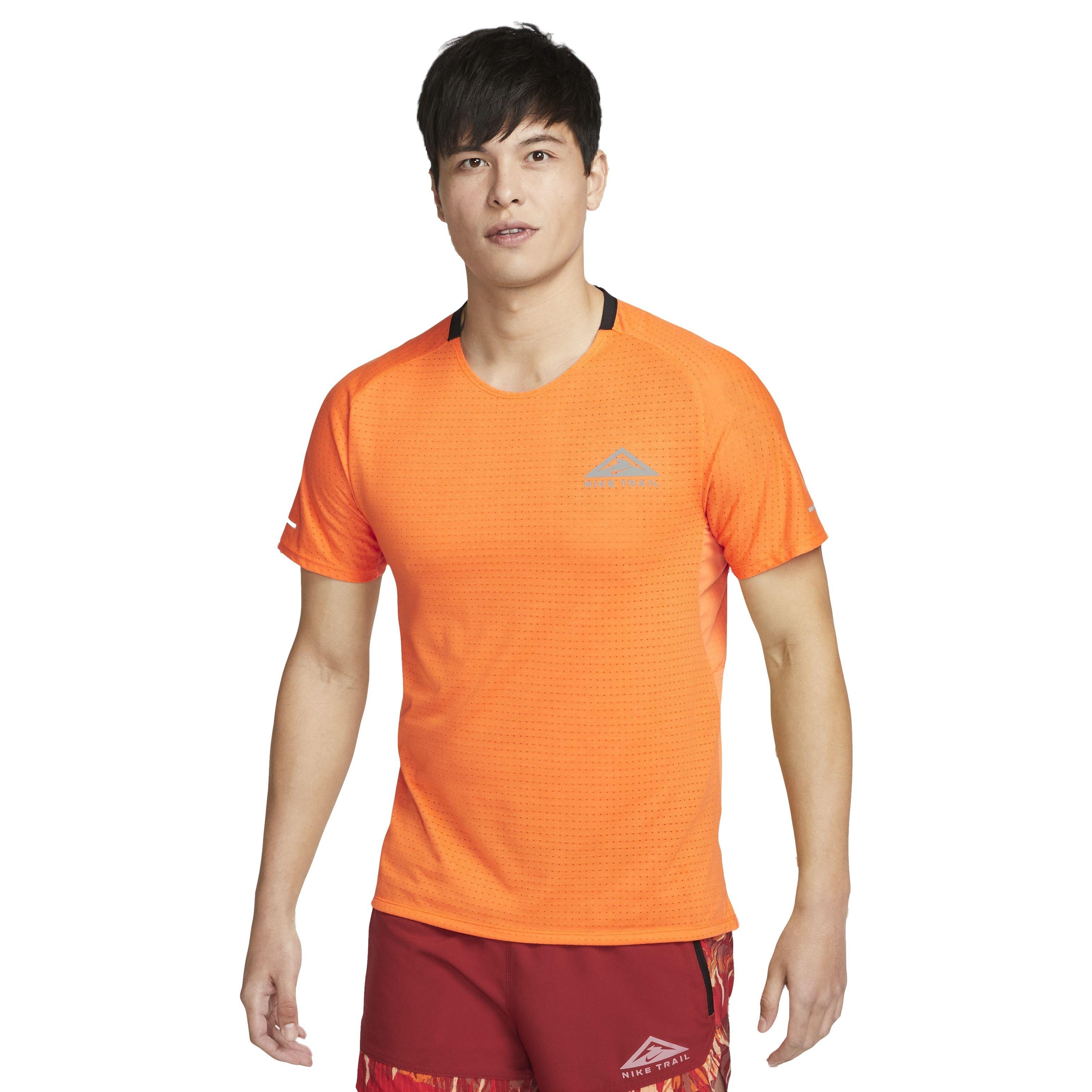 Nike Men's Dri-FIT Solar Chase Short Sleeve Trail Running Top - ORANGE Thumbnail View 1
