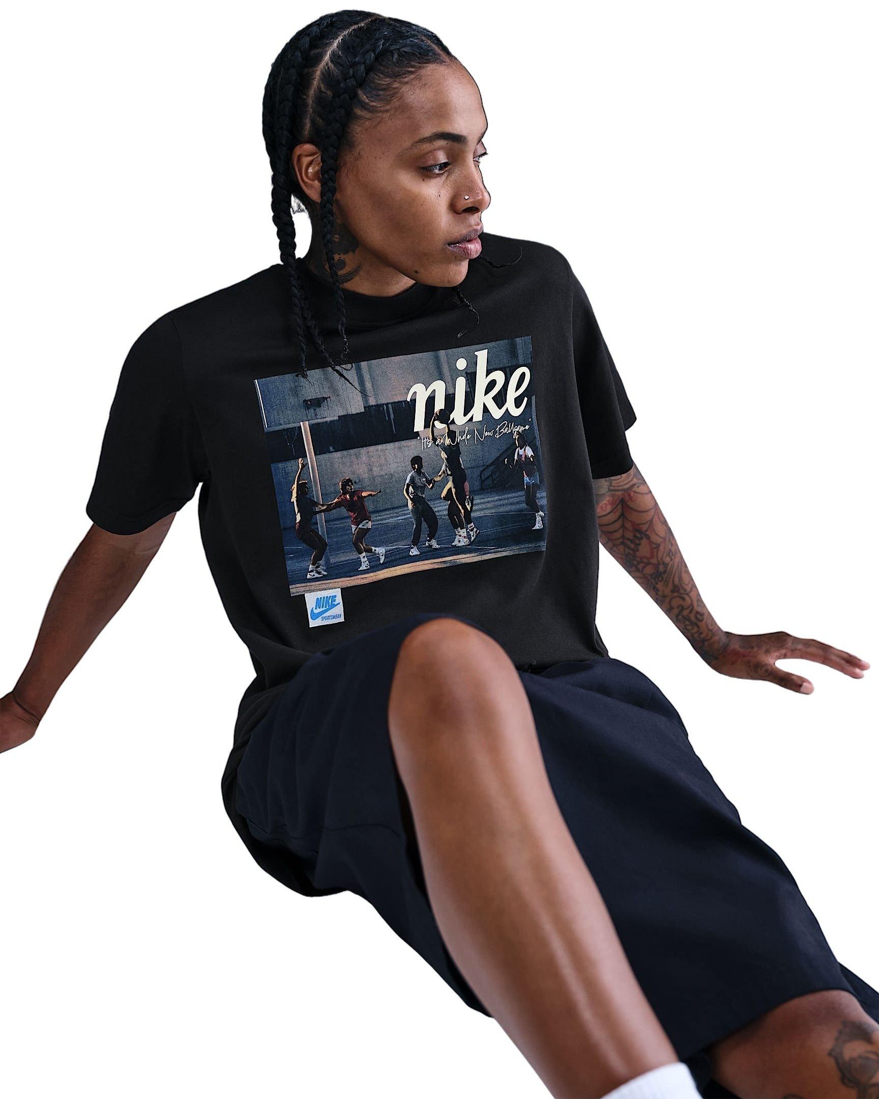 Nike Women's Basketball Photo Tee - Black - BLACK Thumbnail View 3